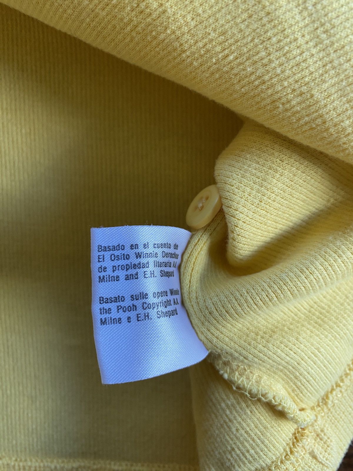 Disney Vintage 90’s Winnie the Pooh Textured Henley Ringer Tee Size US S / EU 44-46 / 1 - 9 Thumbnail