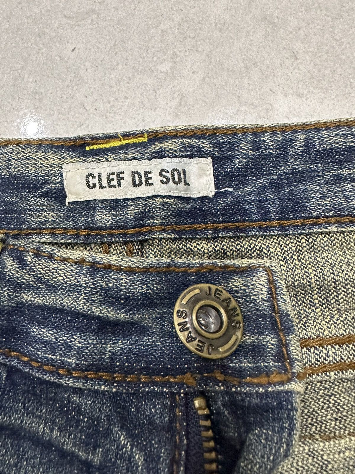 If Six Was Nine Clef De Sol Distressed Rusty Flare Denim Size 32" / US 10 / IT 46 - 4 Thumbnail