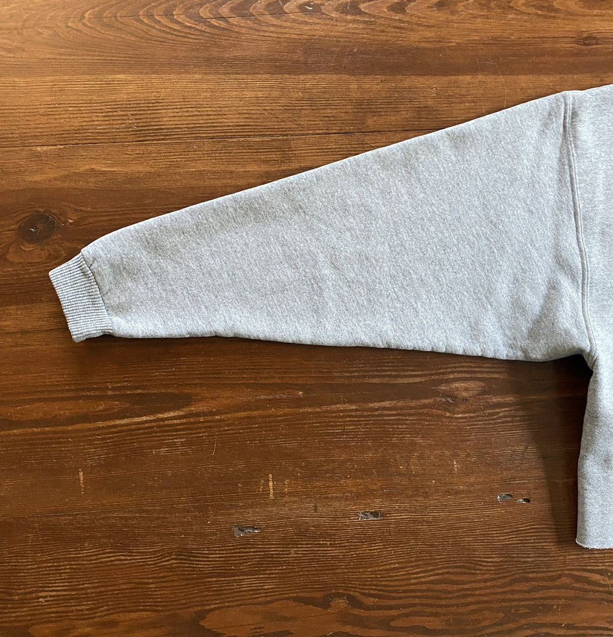 NCAA Vintage 90’s UConn Huskies Cropped Crewneck Sweatshirt Size L / US 10 / IT 46 - 12 Thumbnail
