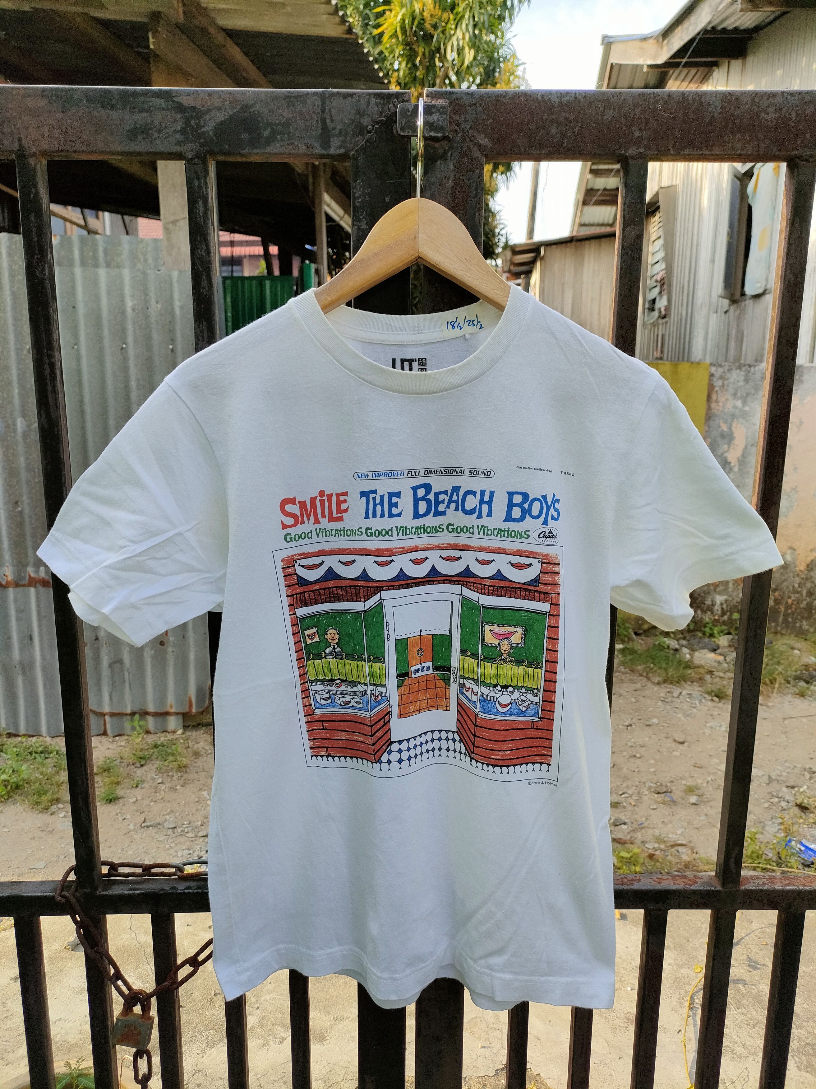 Band Tees The Beach Boy Capitol Records Size US S / EU 44-46 / 1 - 1 Thumbnail