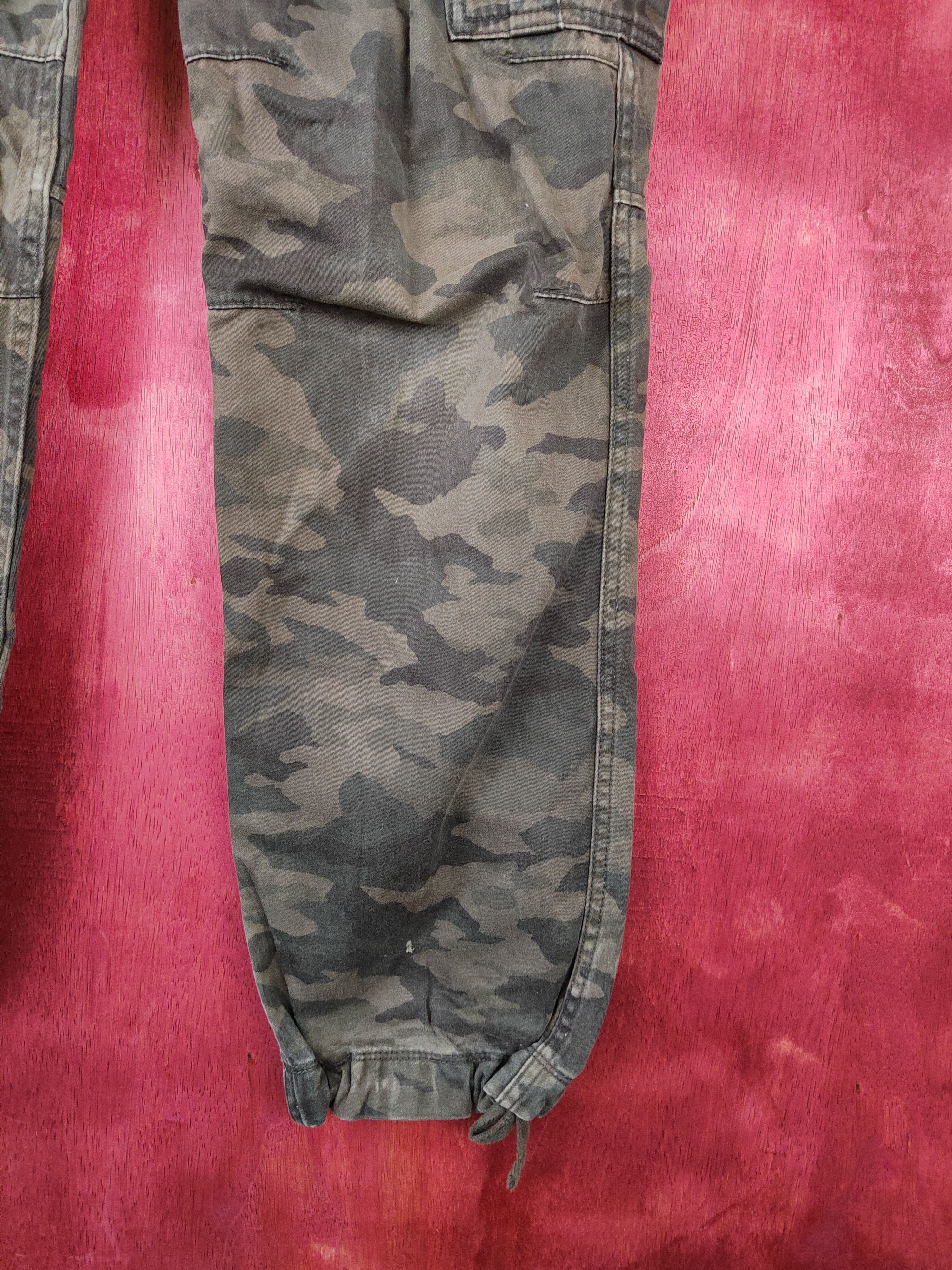 Japanese Brand Uniqlo Dark Green Military Tactical Cargo Pants #5294 Size US 29 - 6 Thumbnail
