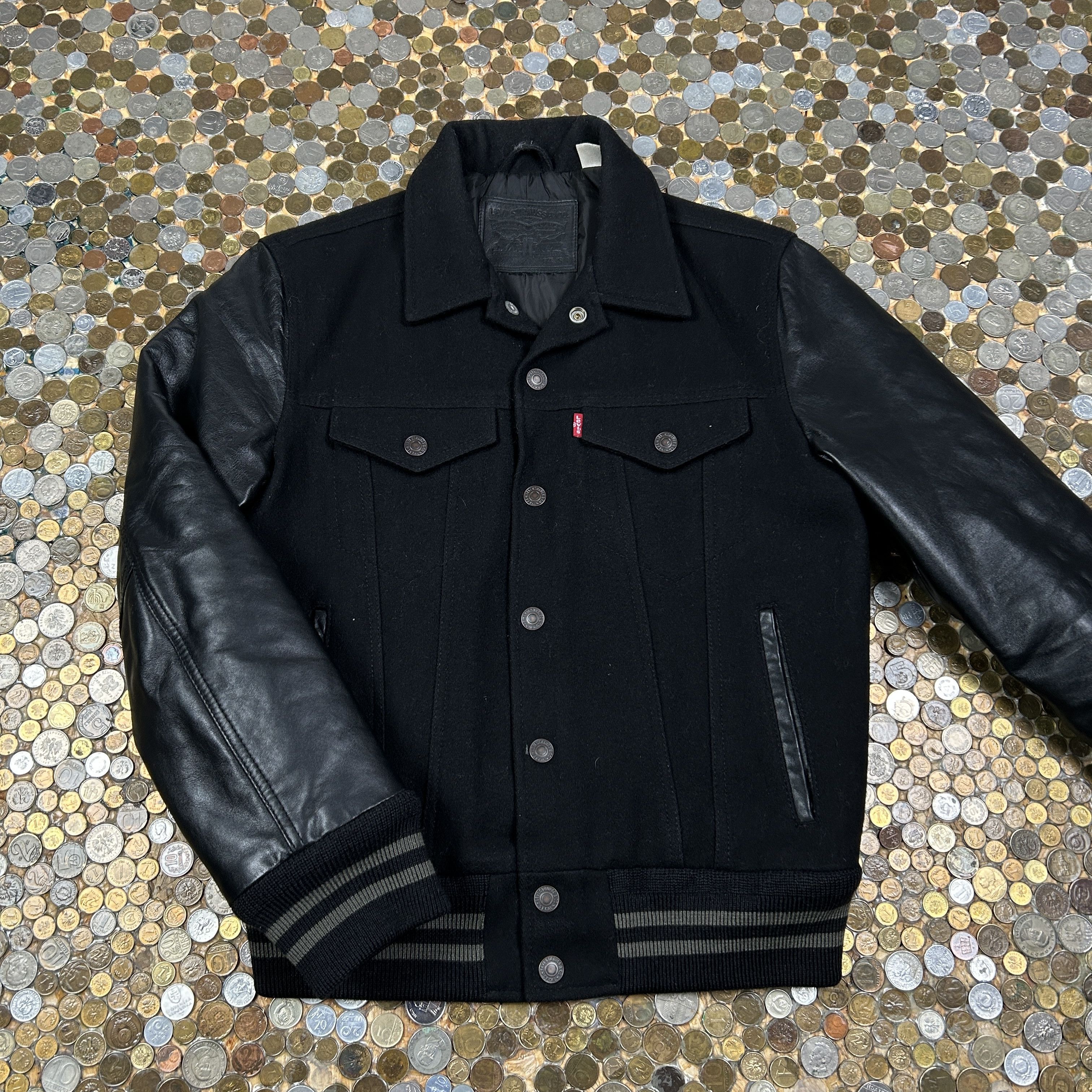 Image of Levis x Vintage Levi's Vintage 90's Bomber Jacket With Leather Sleeve in Black, Men's (Size Small)