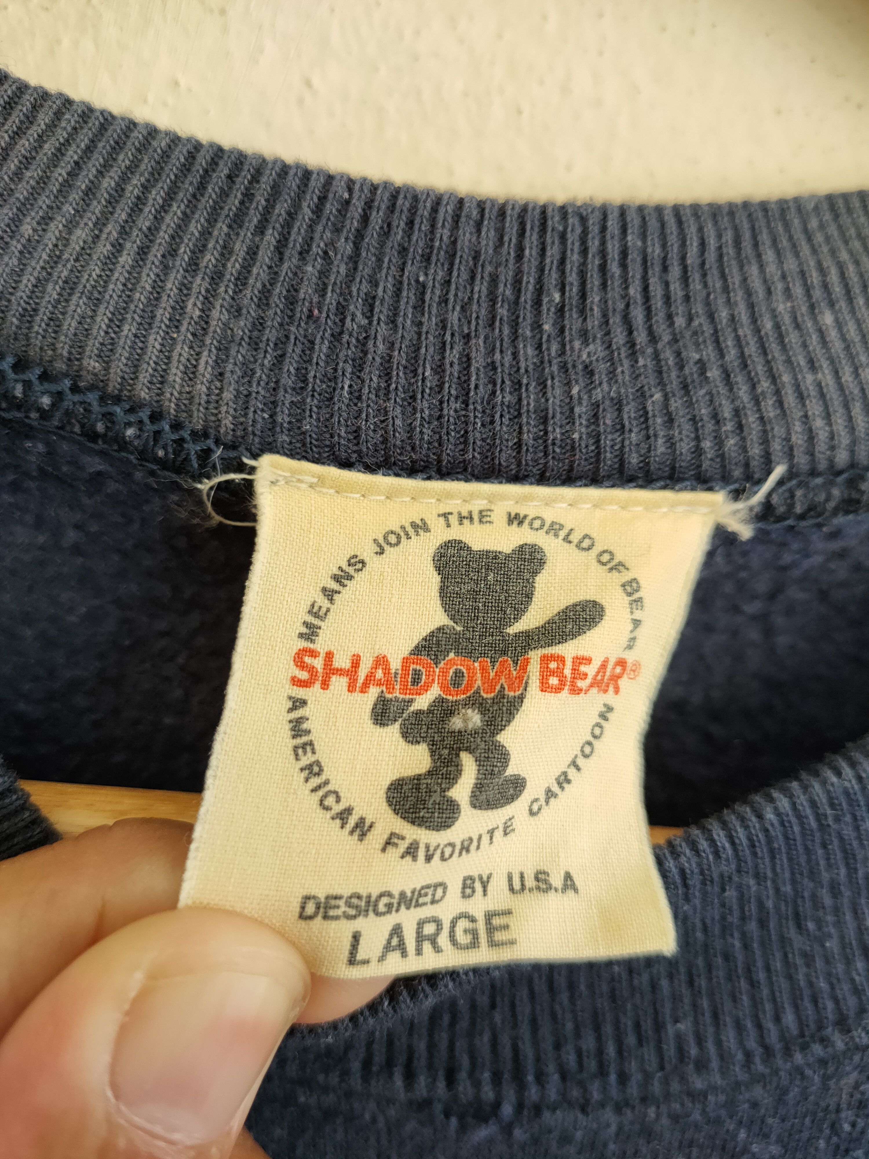 Vintage Vintage American Favourite Cartoon Shadow bear Sweatshirts Size US L / EU 52-54 / 3 - 7 Thumbnail