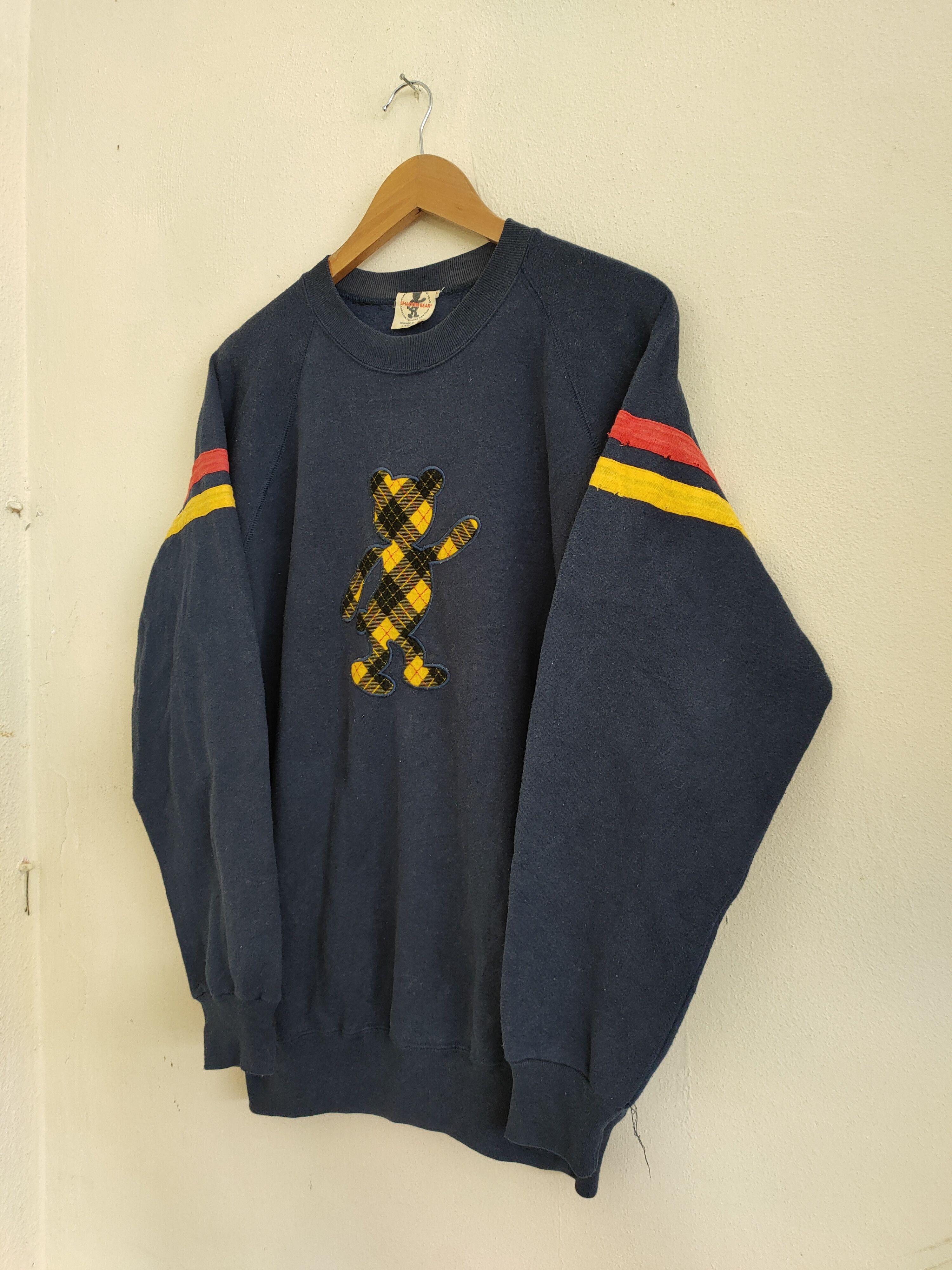 Vintage Vintage American Favourite Cartoon Shadow bear Sweatshirts Size US L / EU 52-54 / 3 - 5 Thumbnail