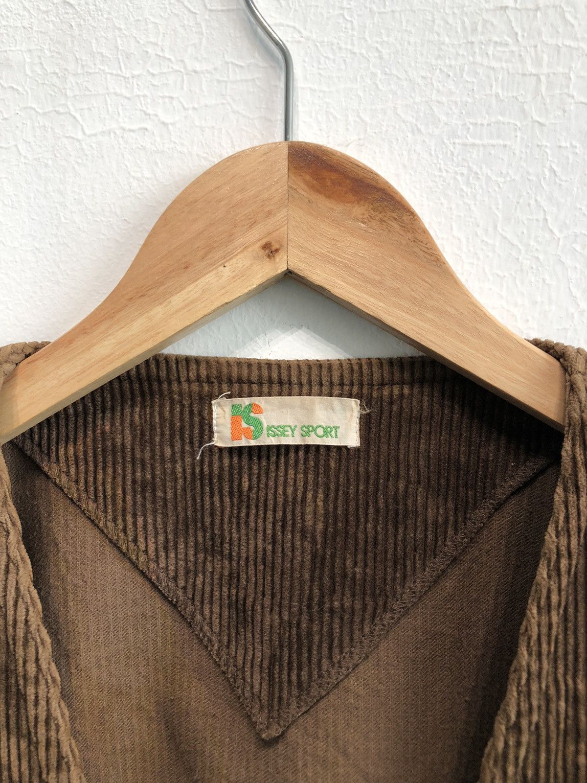 Issey Miyake Vintage 80’s Issey Miyake Sport Sleeveless Vest Size US M / EU 48-50 / 2 - 3 Thumbnail