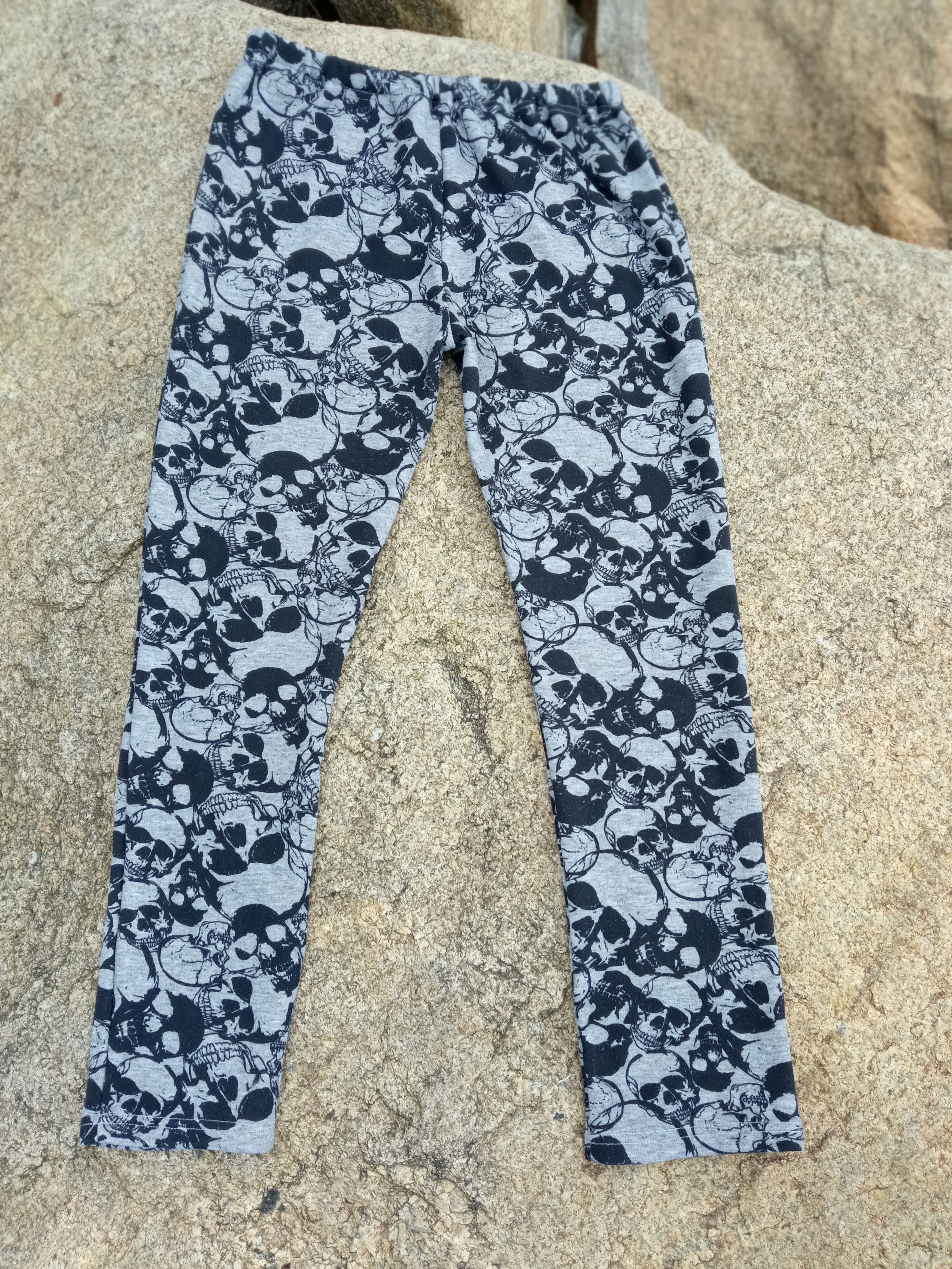 Japanese Brand Skull Full Printed Legging Size 28" / US 6 / IT 42 - 1 Thumbnail