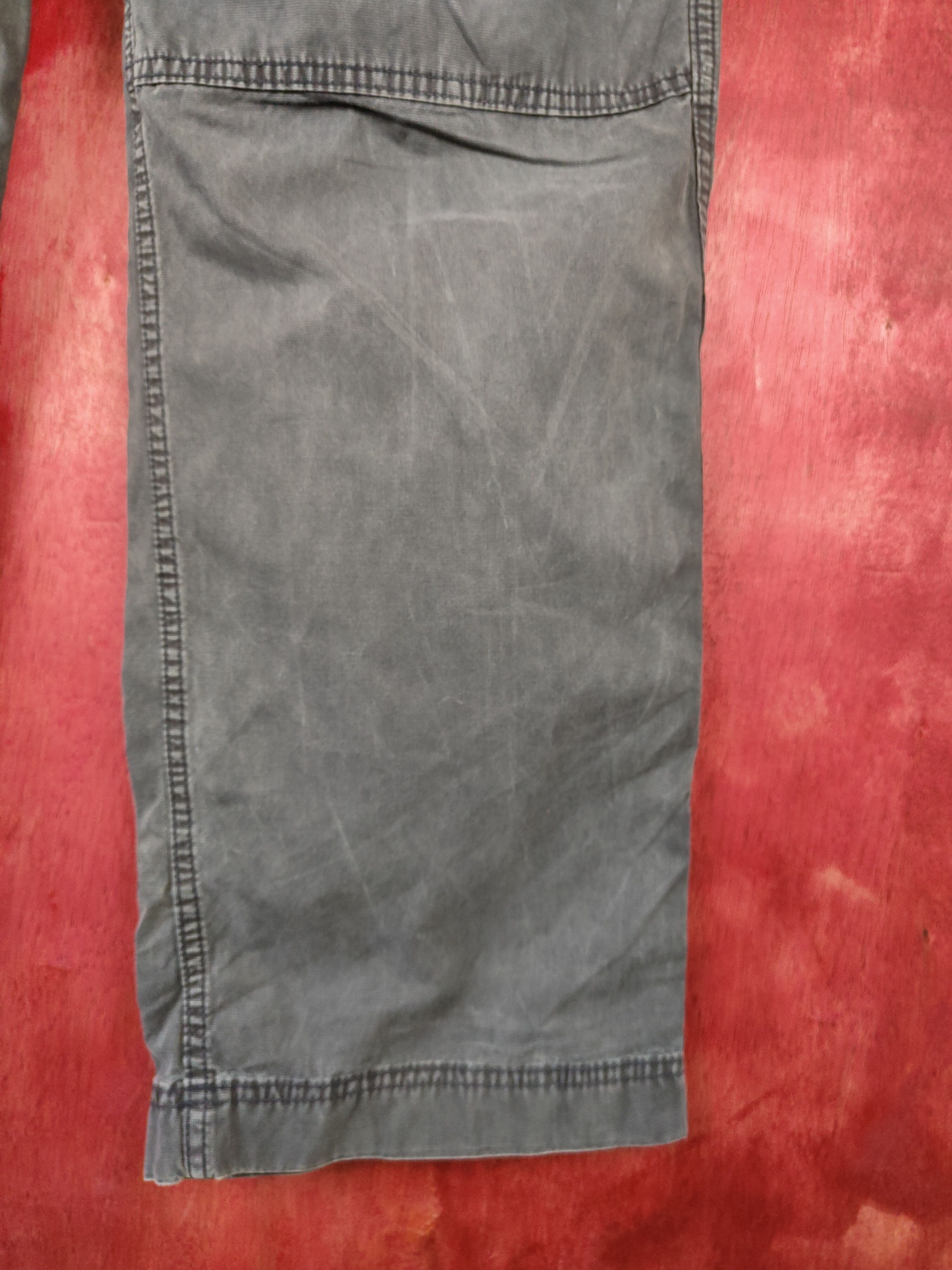 Japanese Brand × Vintage Uniqlo Dark Blue Multi Pocket Tactical Cargo Pants #5291 Size US 35 - 6 Thumbnail