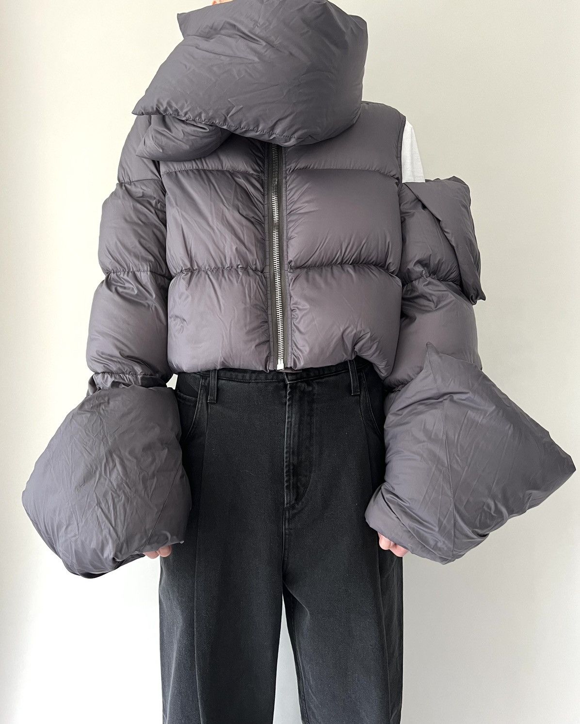 Rick Owens 💥AW 21💥 Rick Owens Babel Cropped Funnel Neck Down Jacket Size M / US 6-8 / IT 42-44 - 1 Thumbnail