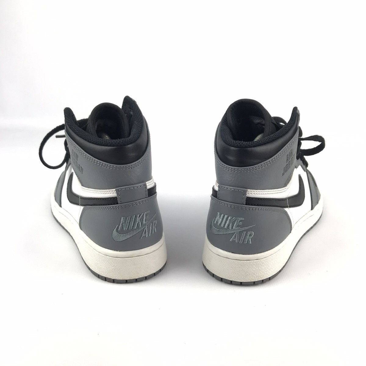 Nike 2017 Nike Jordan 1 Retro Rare Air Cool Grey GS Size US 5.5 / EU 38 - 6 Thumbnail