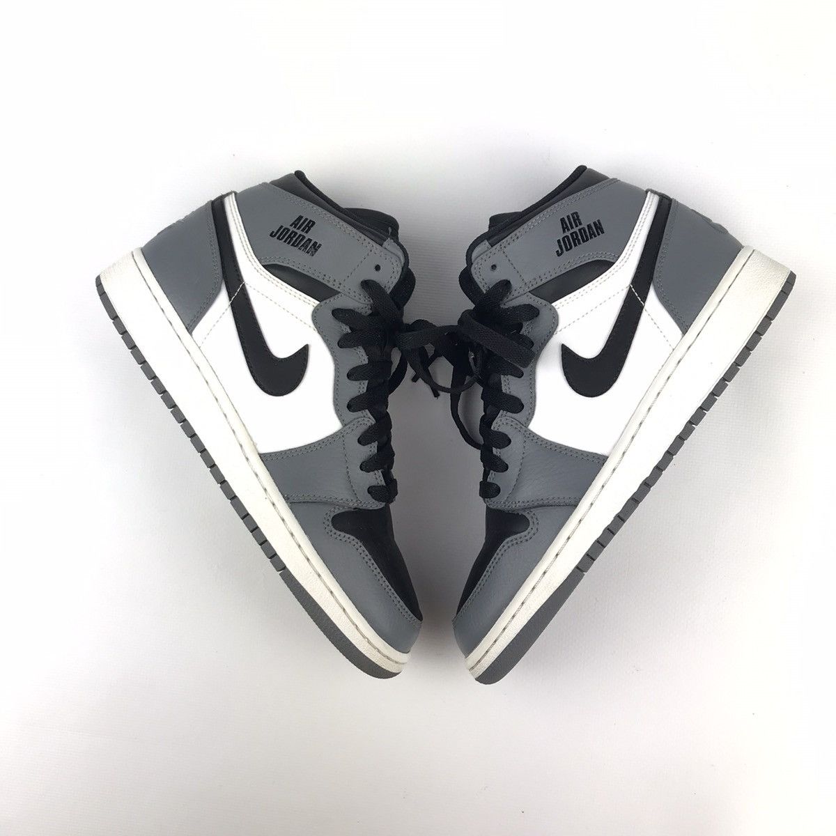 Nike 2017 Nike Jordan 1 Retro Rare Air Cool Grey GS Size US 5.5 / EU 38 - 10 Thumbnail