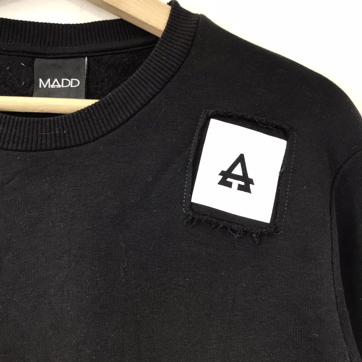 Vintage MADD Italian Brand Black Sweatshirt Size US M / EU 48-50 / 2 - 3 Thumbnail