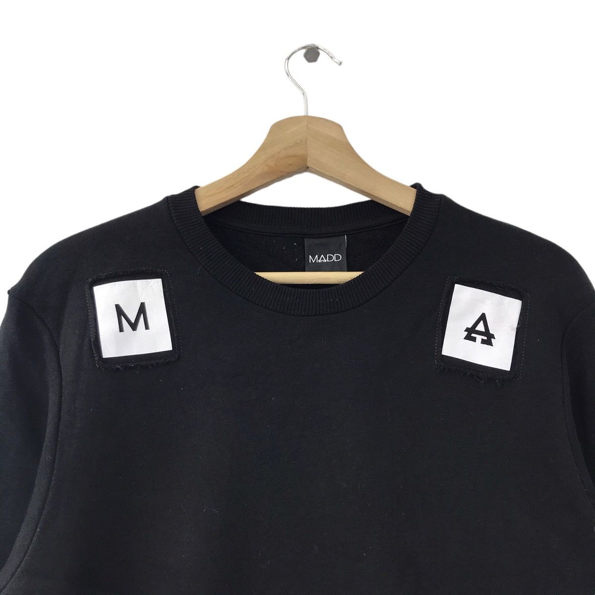 Vintage MADD Italian Brand Black Sweatshirt Size US M / EU 48-50 / 2 - 2 Thumbnail