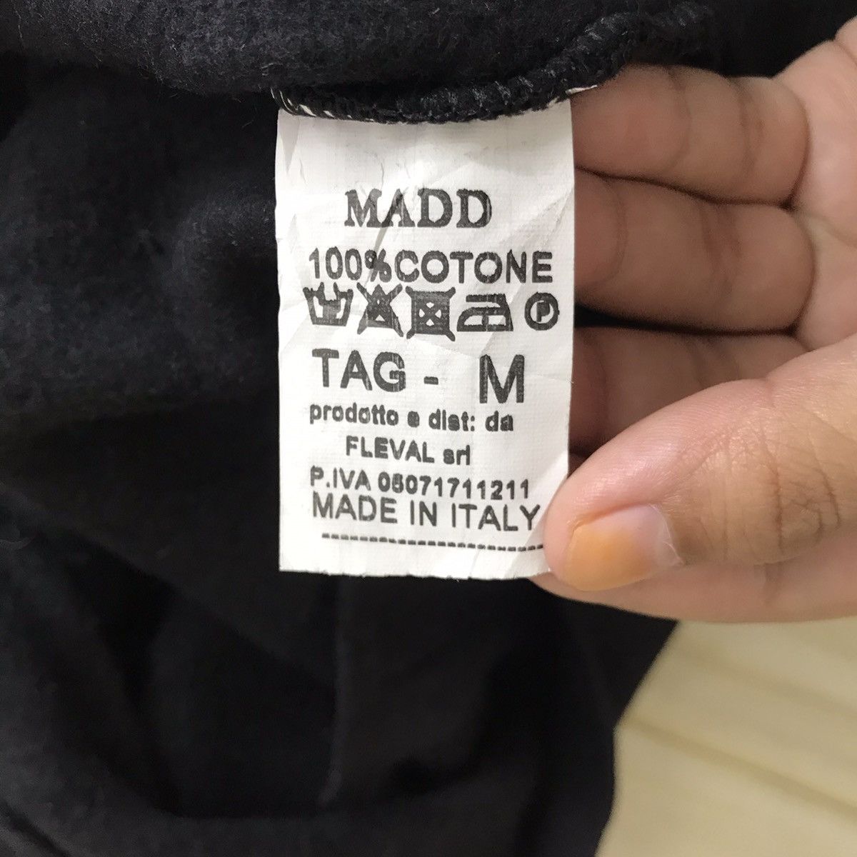 Vintage MADD Italian Brand Black Sweatshirt Size US M / EU 48-50 / 2 - 5 Thumbnail