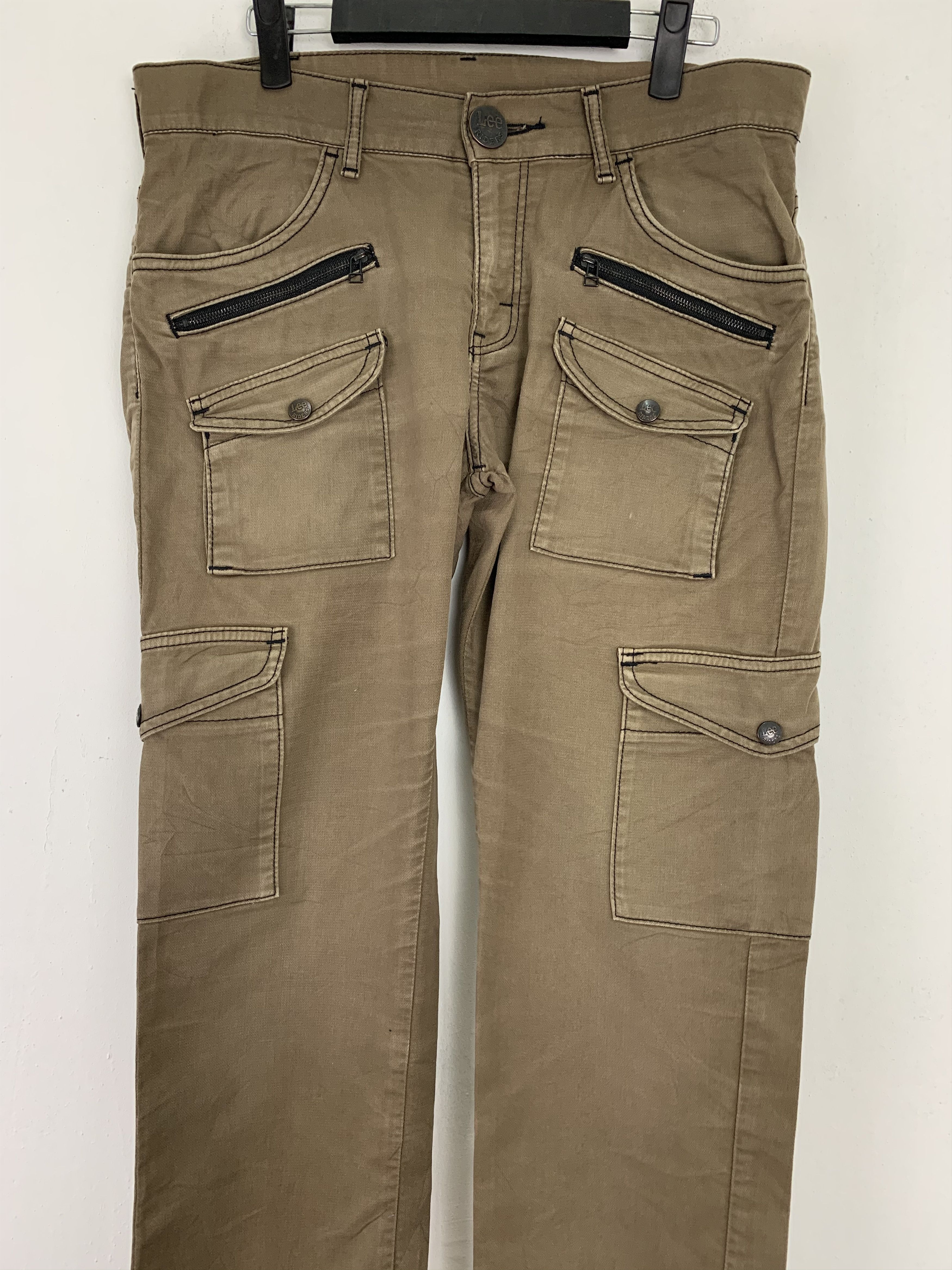 Japanese Brand Lee Riders Cargo Pants Multipocket buckle belt Streetwear Size US 31 - 2 Thumbnail