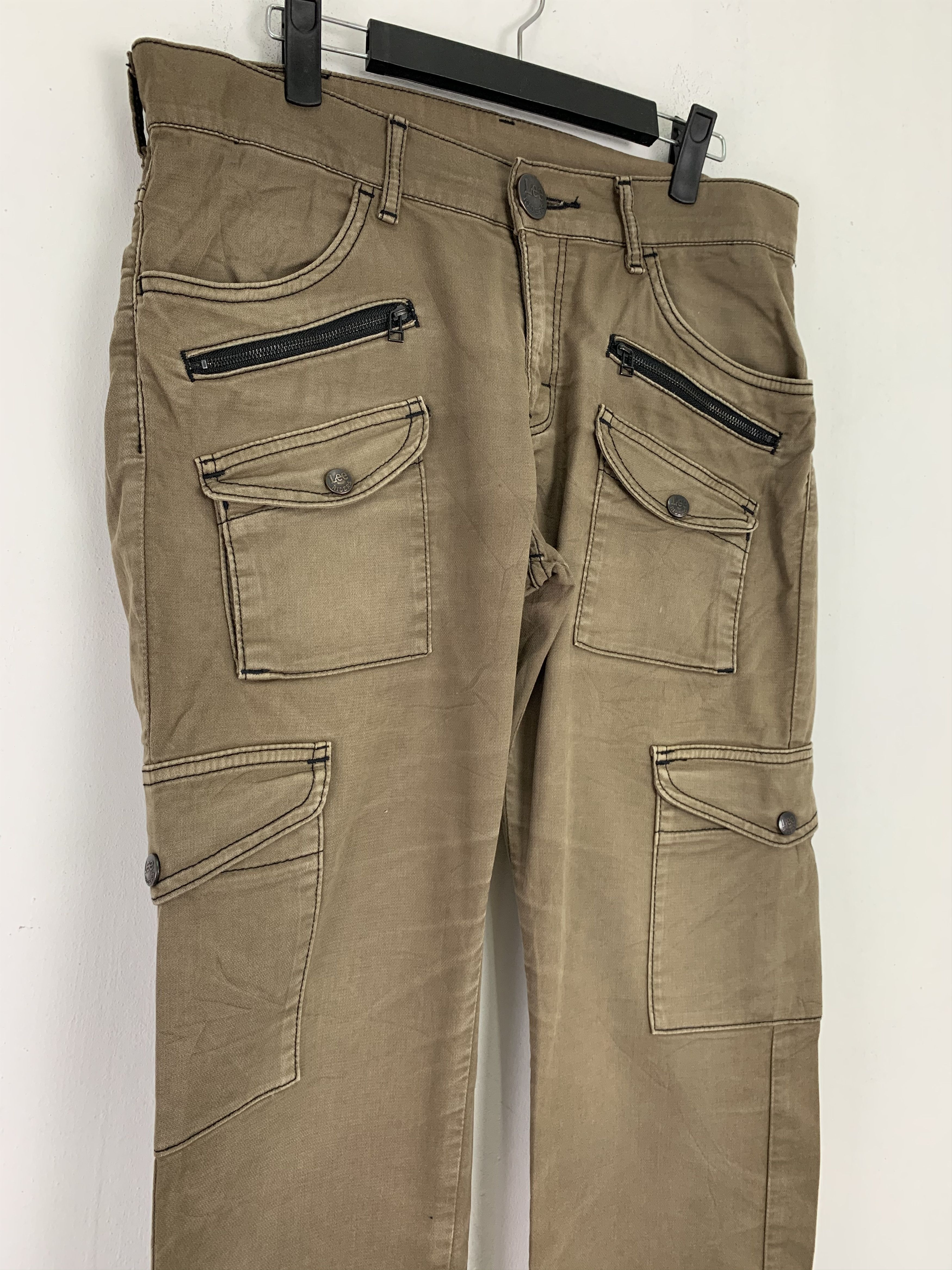 Japanese Brand Lee Riders Cargo Pants Multipocket buckle belt Streetwear Size US 31 - 3 Thumbnail