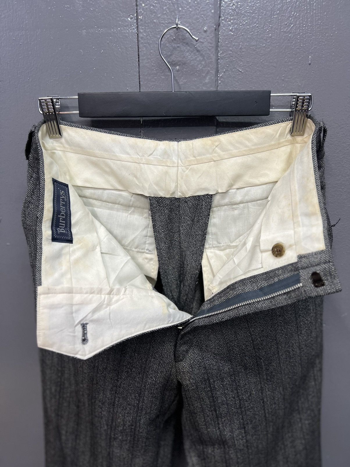 Burberry BURBERRY FISHBONE DESIGN PANTS SIZE 28 Size US 28 / EU 44 - 11 Thumbnail