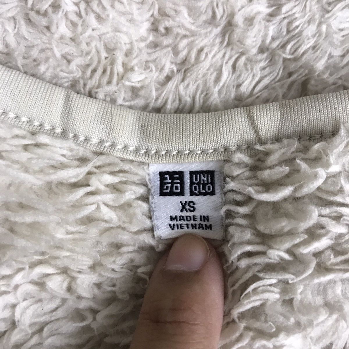 Uniqlo UNIQLO Retro-X Sherpa Fleece Cream Sweatshirt Size US XS / EU 42 / 0 - 3 Thumbnail