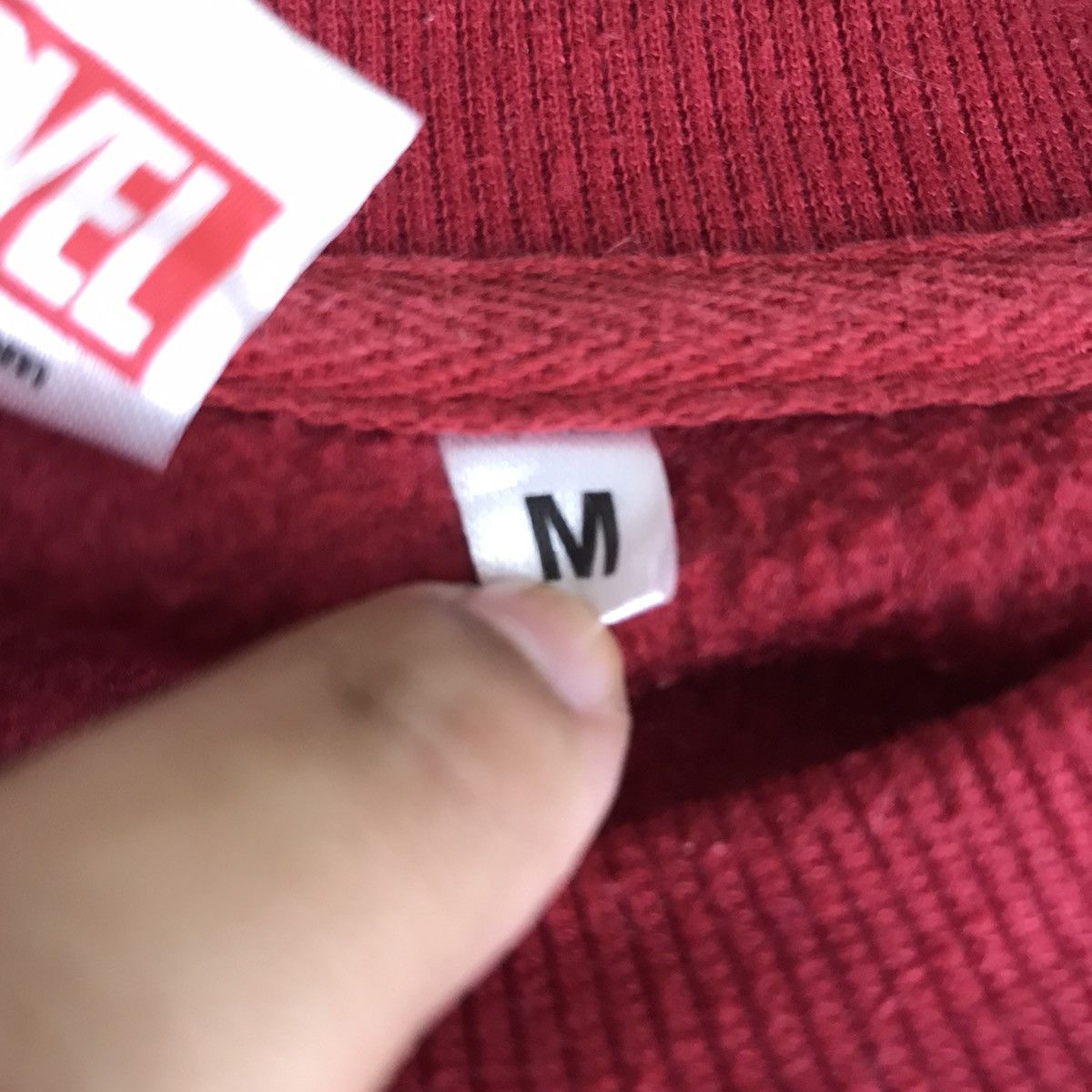 Marvel Comics MARVEL Embrodered Logo Design Fleece Red Sweatshirt Size US M / EU 48-50 / 2 - 5 Thumbnail