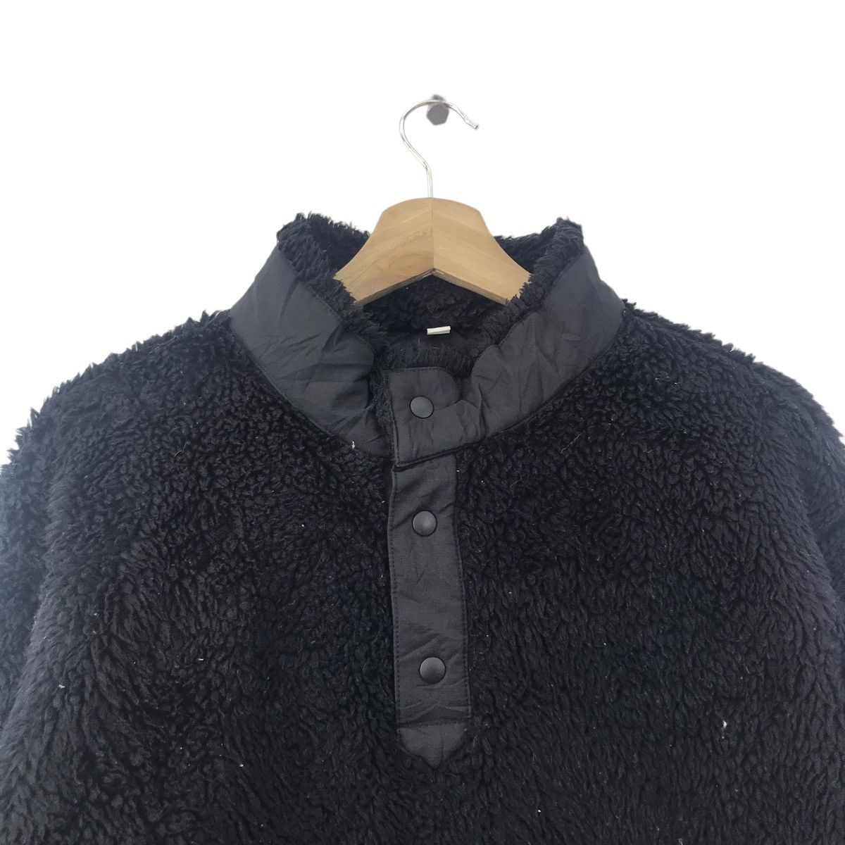 Uniqlo × White Mountaineering WHITE MOUNTAINEERING x UNIQLO Sherpa Fleece Black Sweatshirt Size US L / EU 52-54 / 3 - 2 Thumbnail