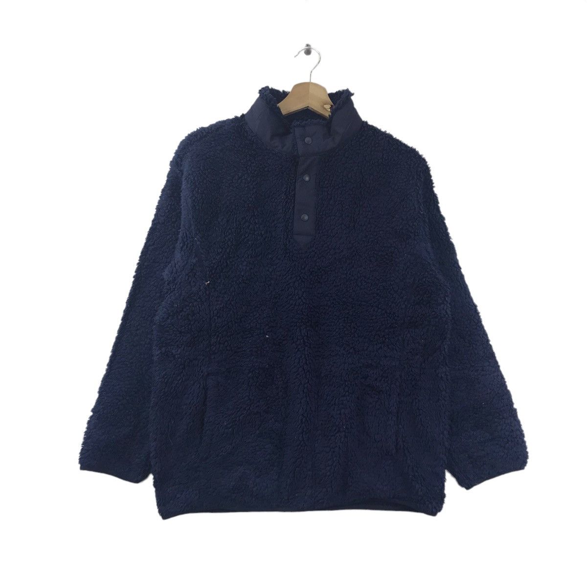Uniqlo × White Mountaineering WHITE MOUNTAINEERING x UNIQLO Sherpa Fleece Navy Sweatshirt Size US S / EU 44-46 / 1 - 1 Thumbnail