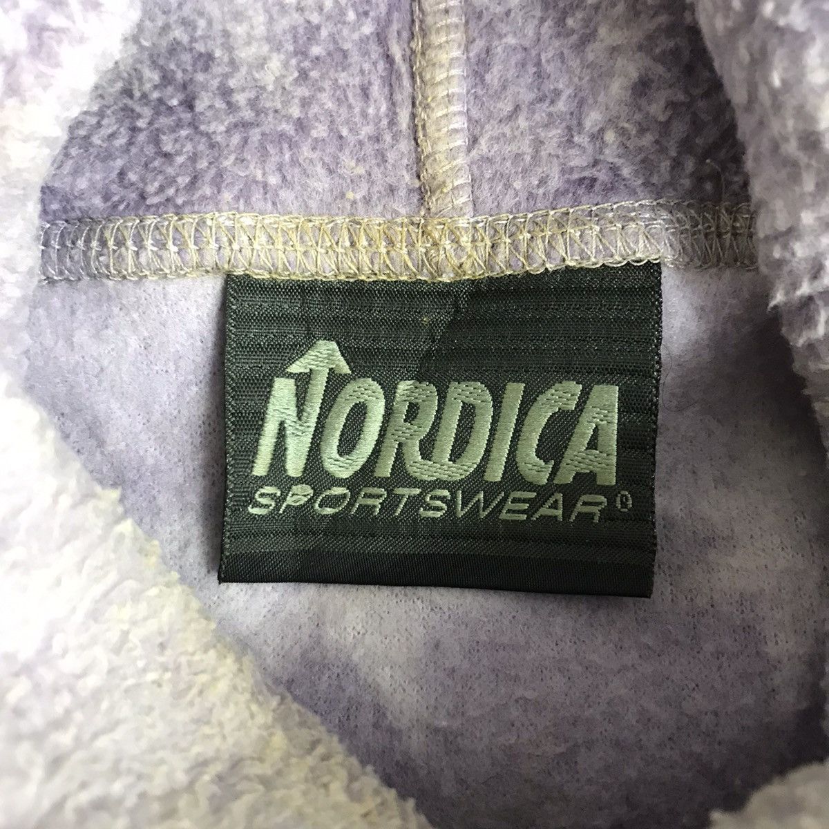 Vintage Vintage NORDICA SPORTSWEAR Turtleneck FleecePurpleSweatshirt Size US L / EU 52-54 / 3 - 5 Thumbnail