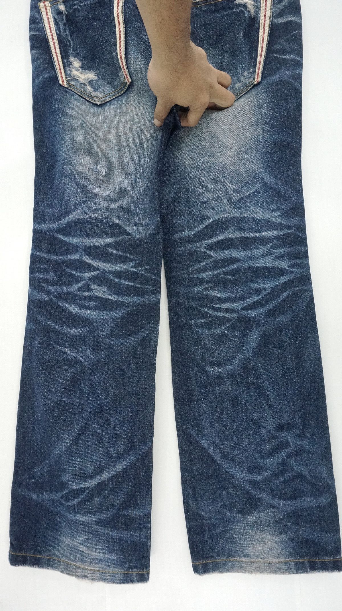 Japanese Brand Vintage Lolita Yoshitomo Nara Distressed Jeans Size US 32 / EU 48 - 9 Thumbnail
