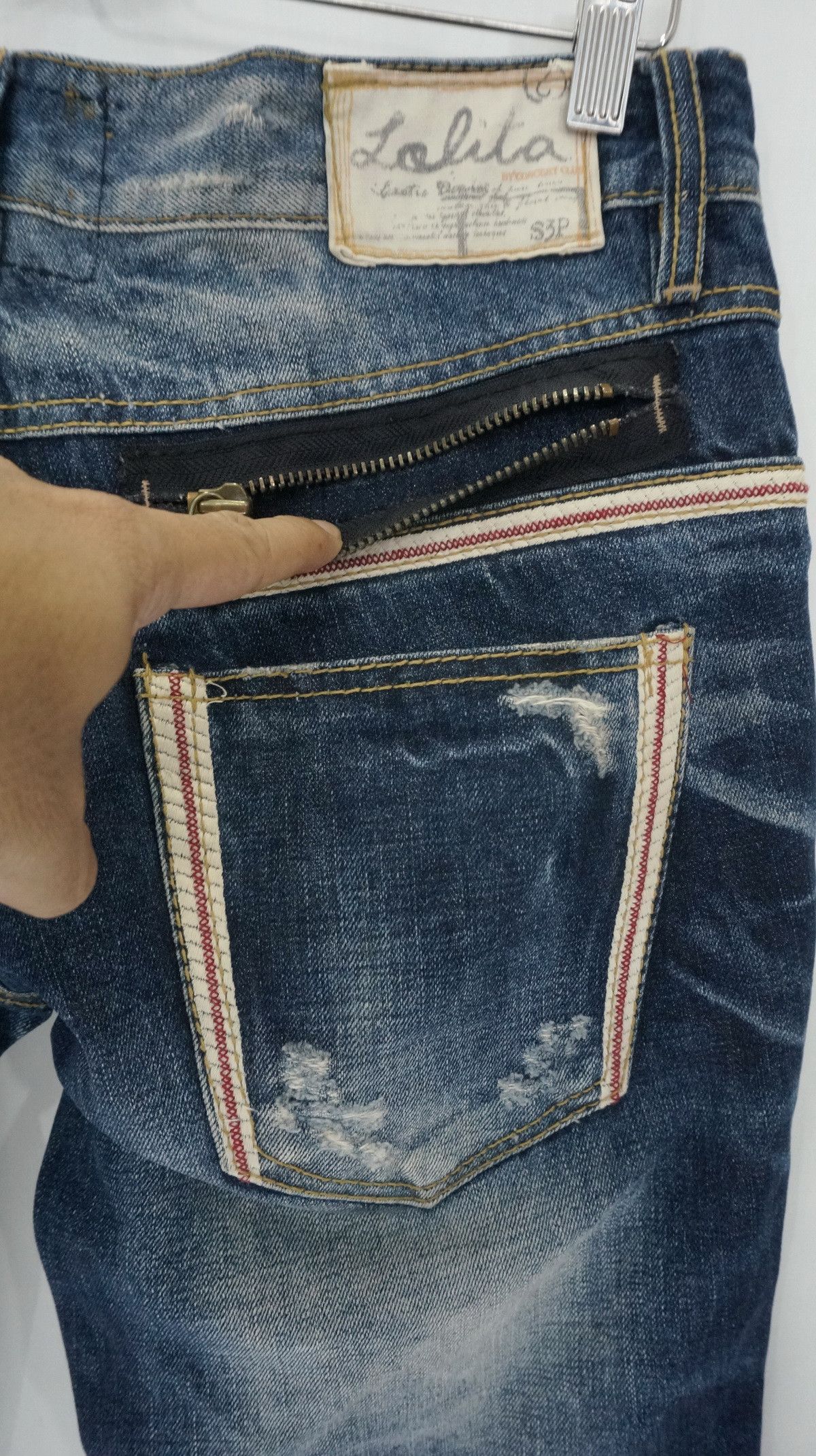 Japanese Brand Vintage Lolita Yoshitomo Nara Distressed Jeans Size US 32 / EU 48 - 7 Thumbnail