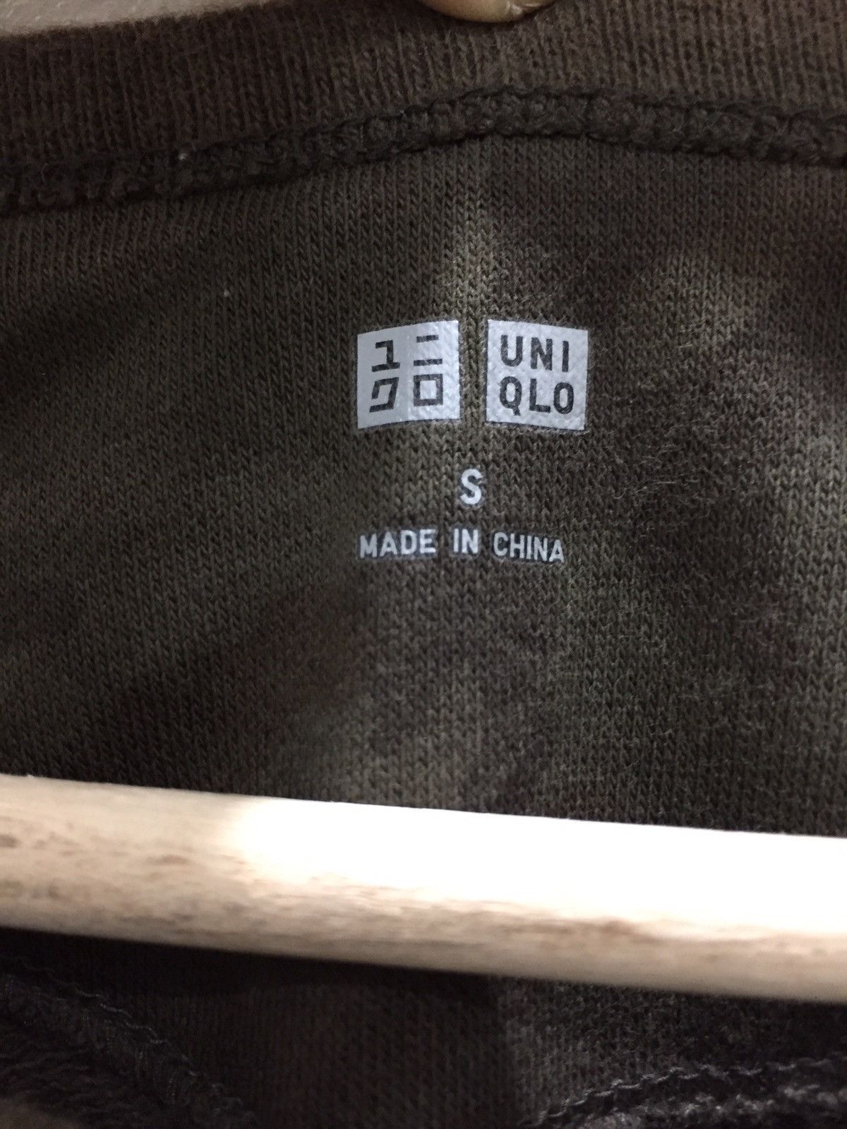 Uniqlo Uniqlo Camo Crewneck Sweatshirt Size US S / EU 44-46 / 1 - 3 Thumbnail