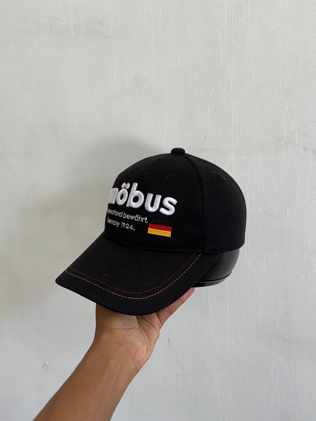 20471120 Mobus International Bewahrt Germany Hat Size ONE SIZE - 1 Thumbnail
