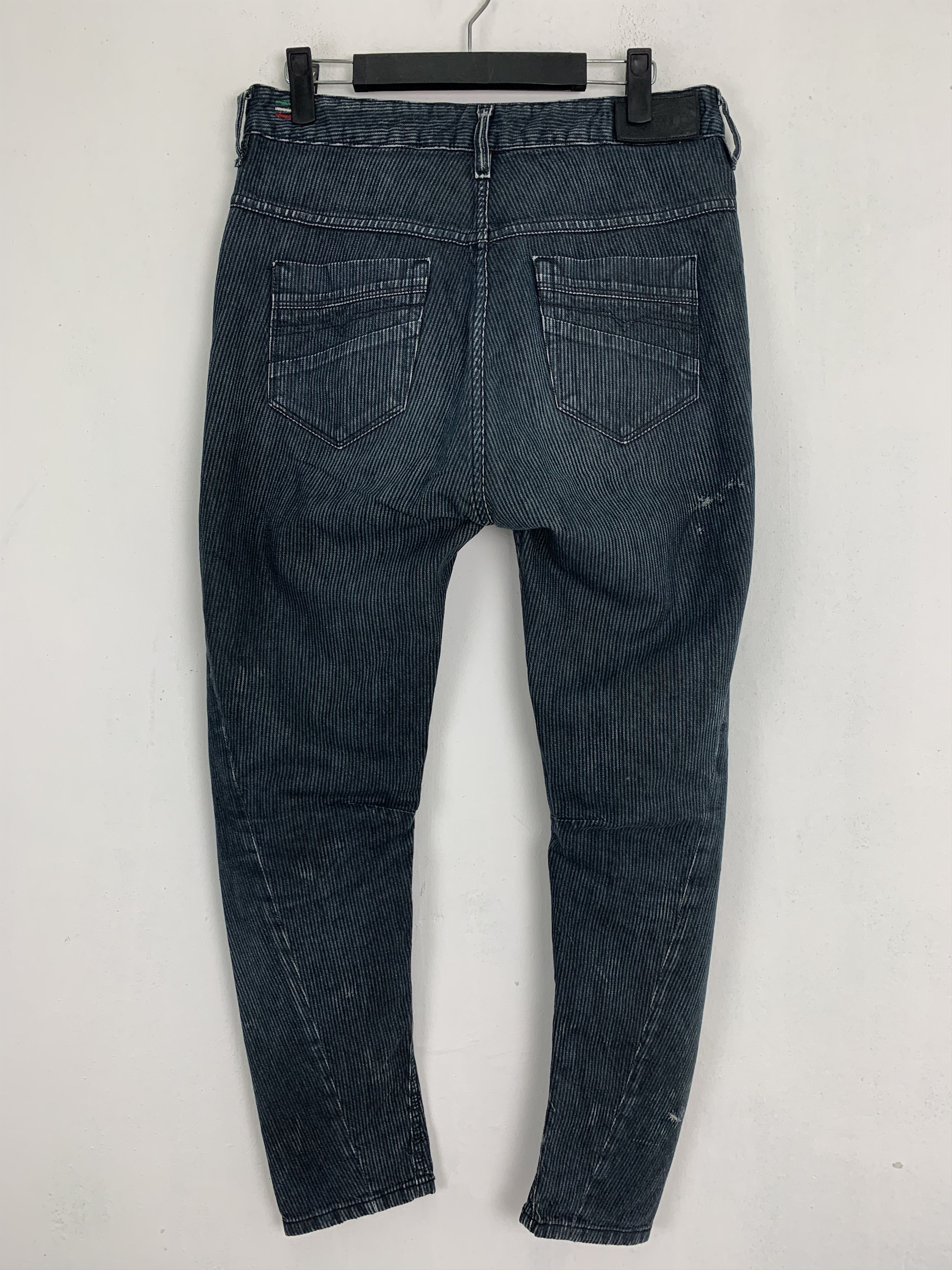 Diesel Diesel Distressed Denim Streetwear Over The Stripes Size US 29 - 16 Thumbnail