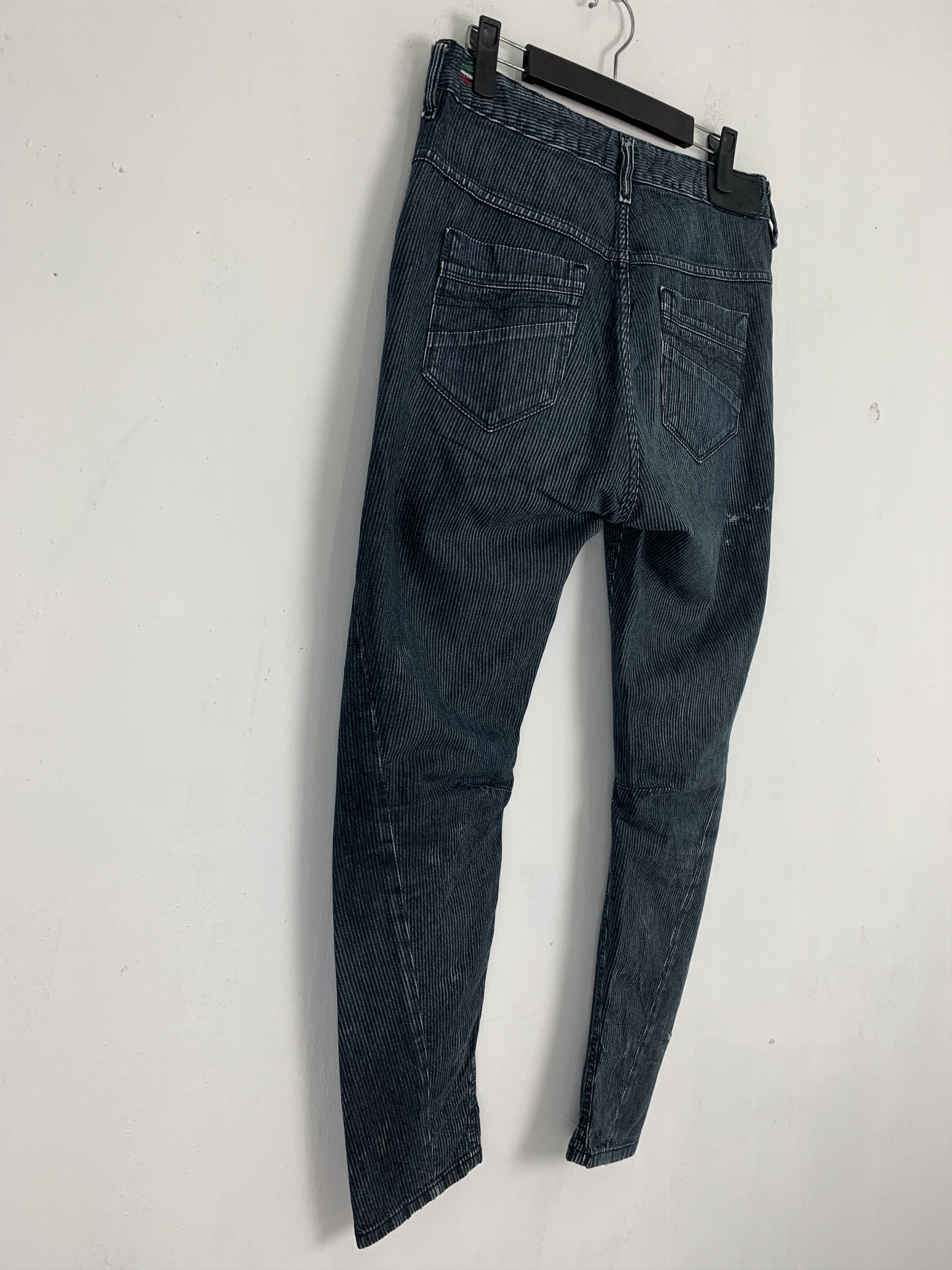 Diesel Diesel Distressed Denim Streetwear Over The Stripes Size US 29 - 17 Thumbnail