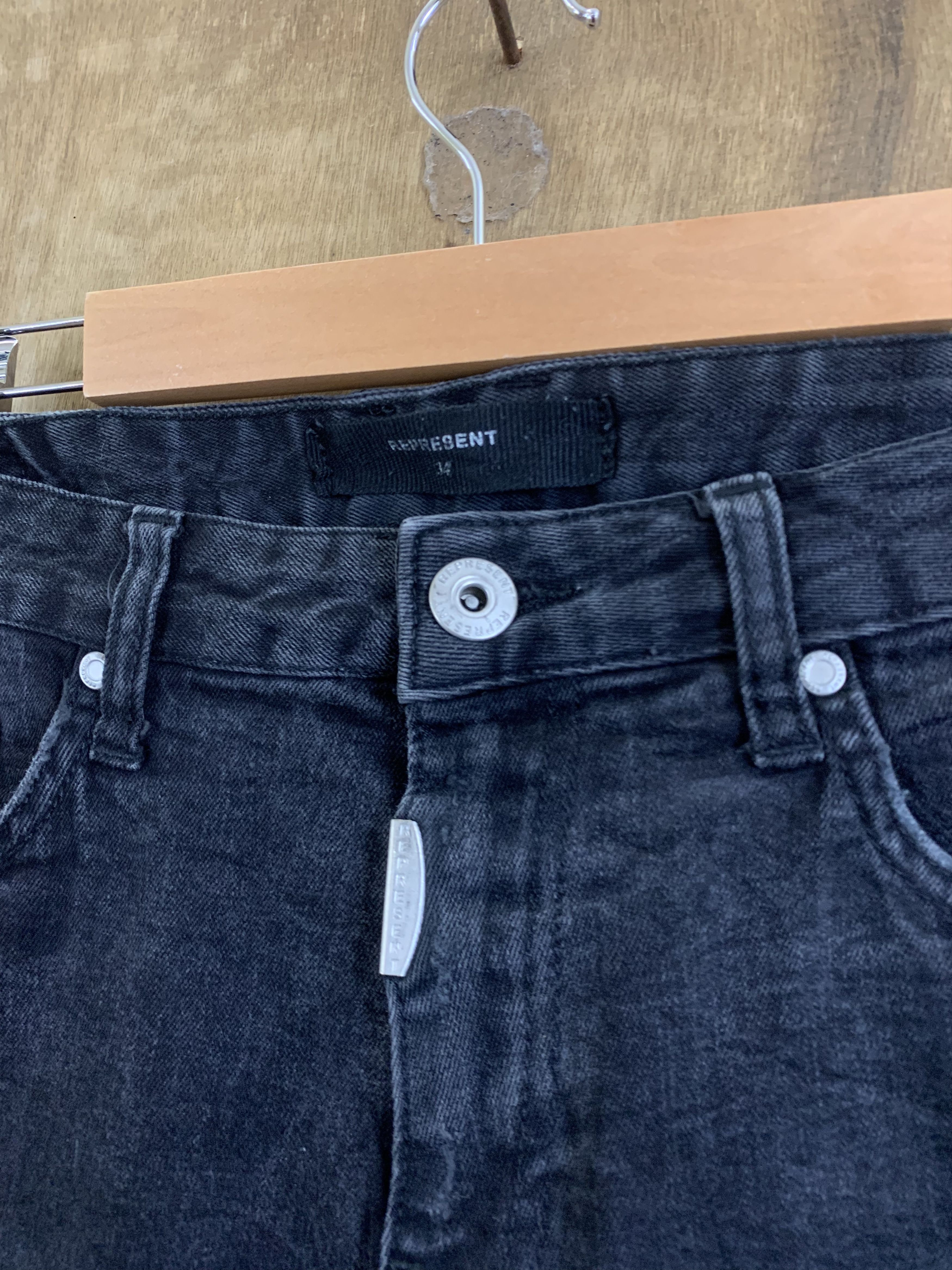 Represent Clo. Bikers Jeans Destroy Distressed Jet Black Multipocket Size US 32 / EU 48 - 8 Thumbnail
