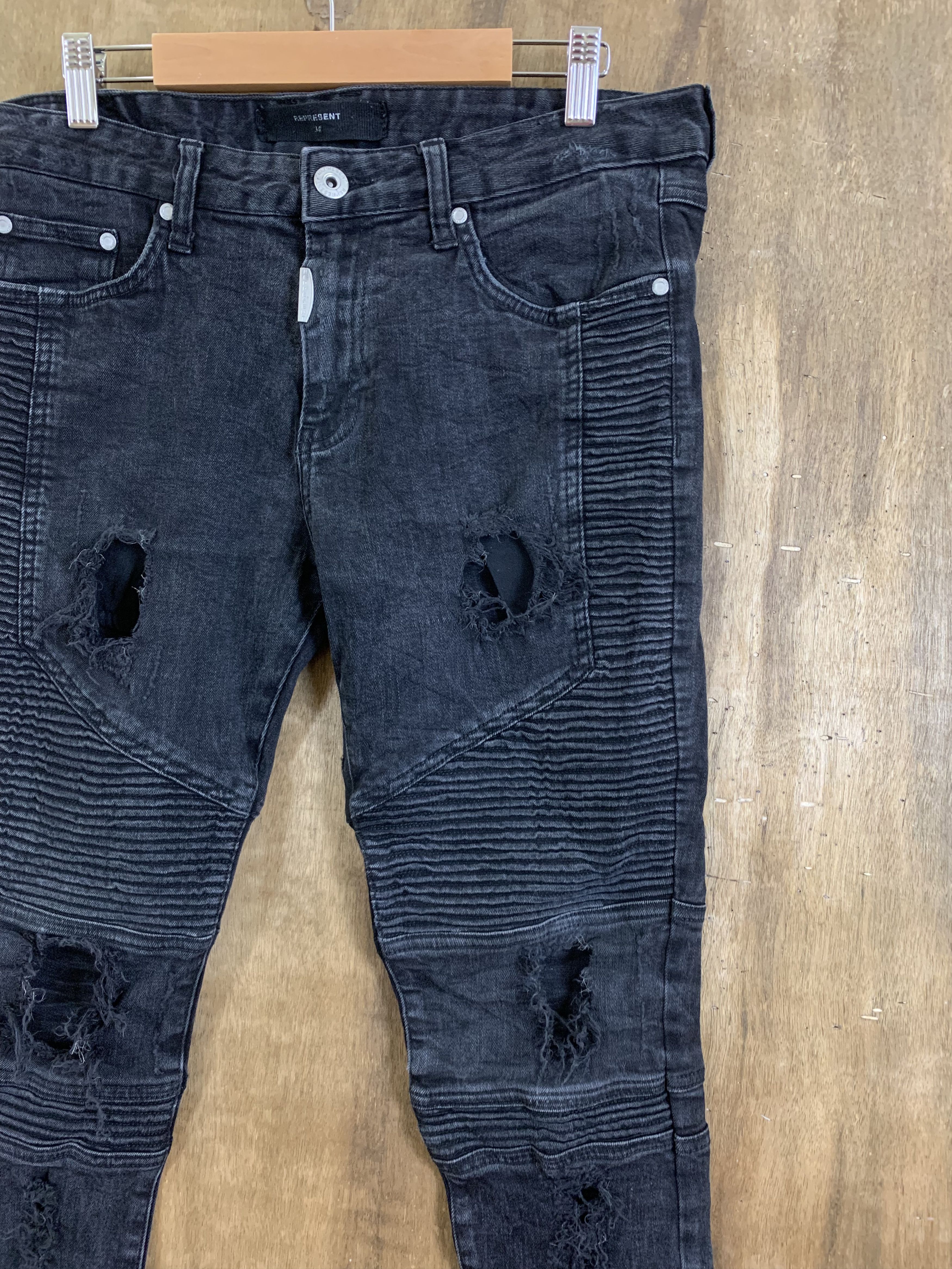 Represent Clo. Bikers Jeans Destroy Distressed Jet Black Multipocket Size US 32 / EU 48 - 6 Thumbnail