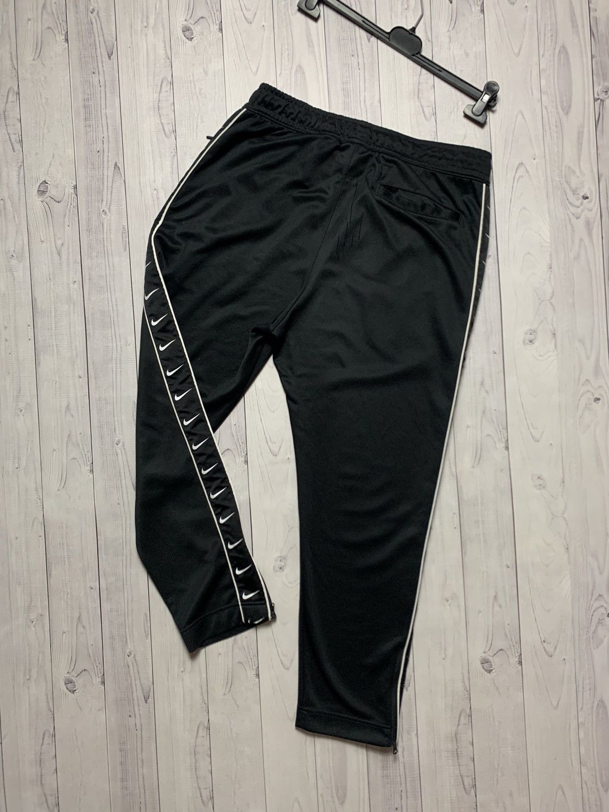 Nike Pants Nike joggers monogram swoosh striped size L Size US 34 / EU 50 - 8 Thumbnail