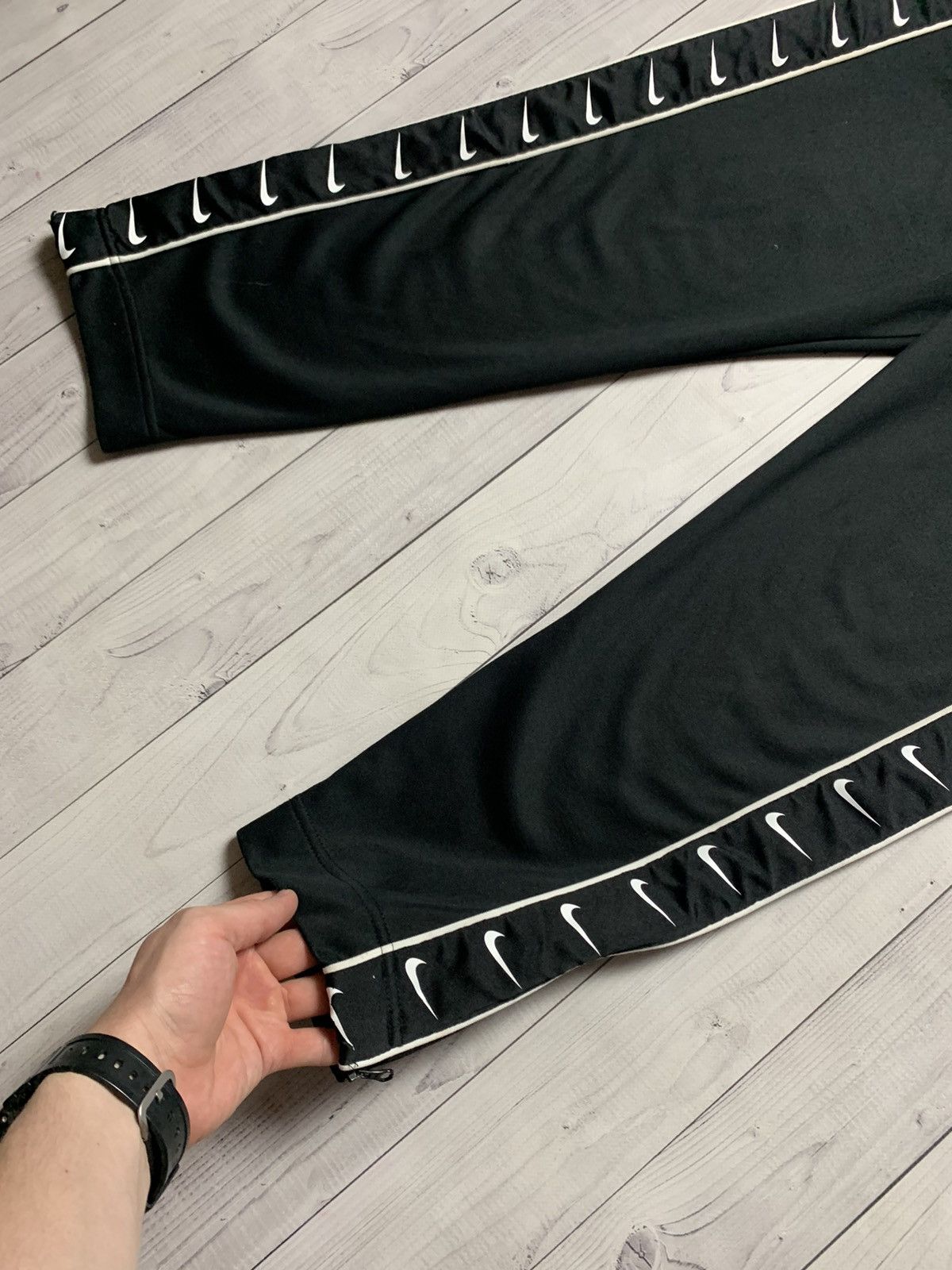 Nike Pants Nike joggers monogram swoosh striped size L Size US 34 / EU 50 - 3 Thumbnail