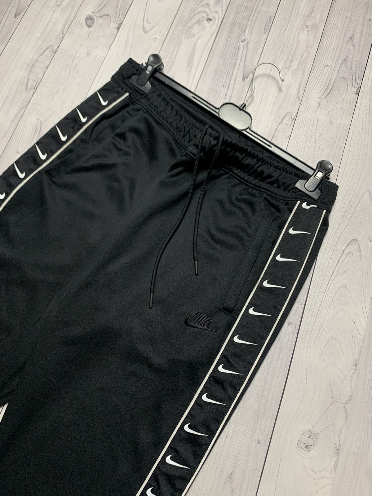 Nike Pants Nike joggers monogram swoosh striped size L Size US 34 / EU 50 - 2 Thumbnail