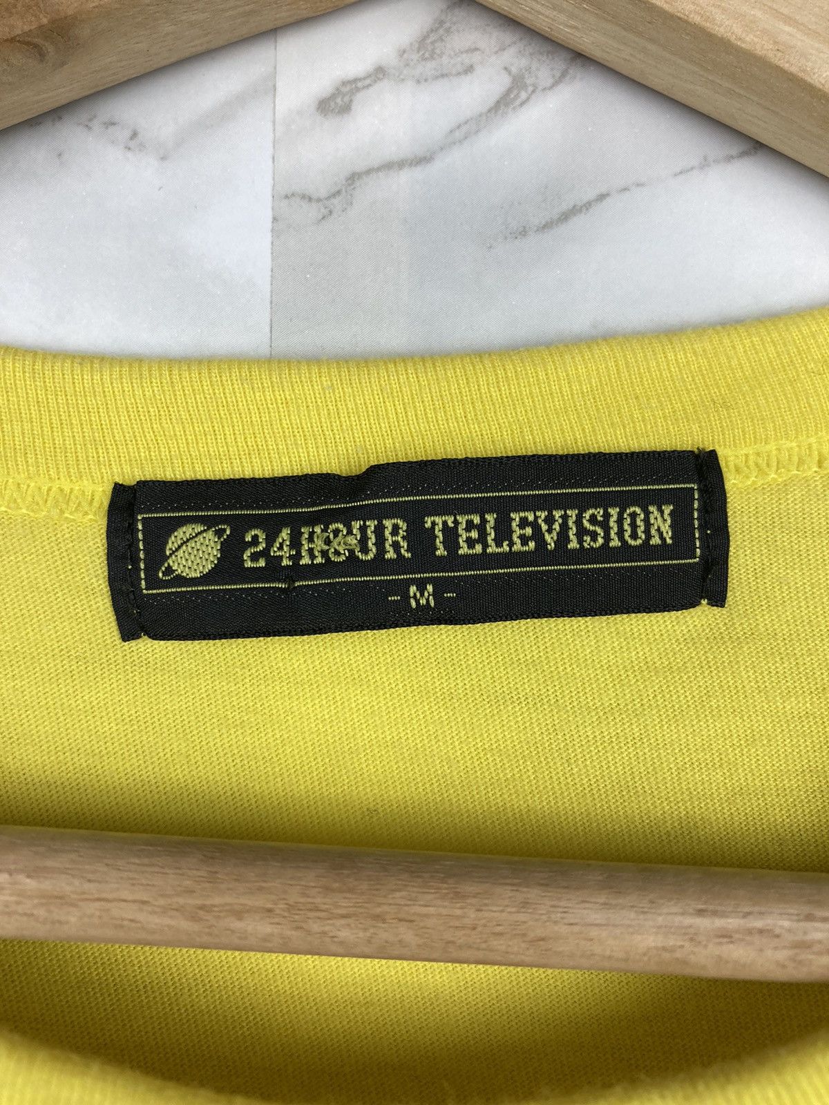 City Streets 24 Hours Television Big Flowers Tee Size US M / EU 48-50 / 2 - 5 Thumbnail