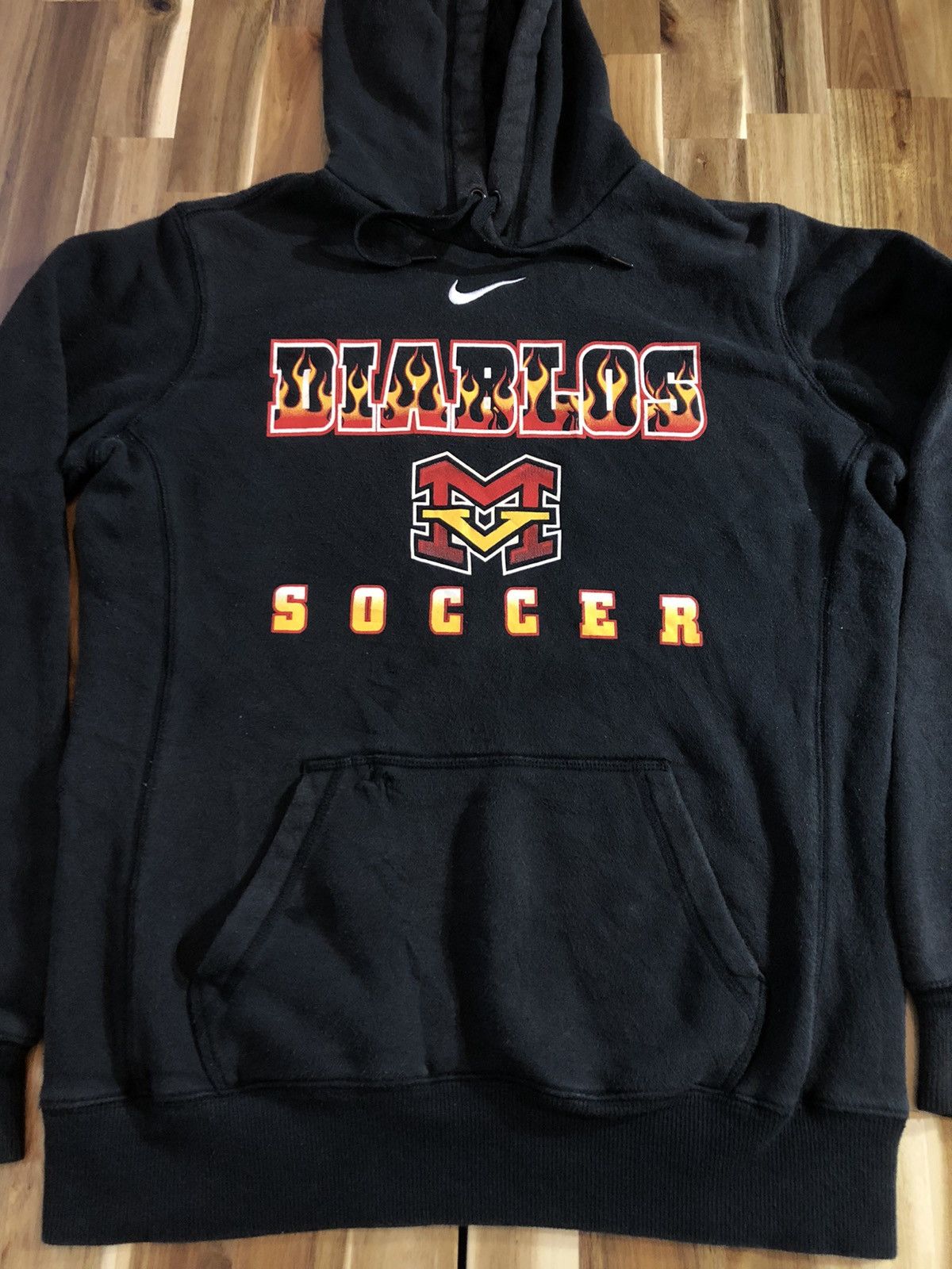 Nike × Vintage SA15 Nike Center Swoosh Diablos Soccer Sweatshirt Size US M / EU 48-50 / 2 - 3 Thumbnail