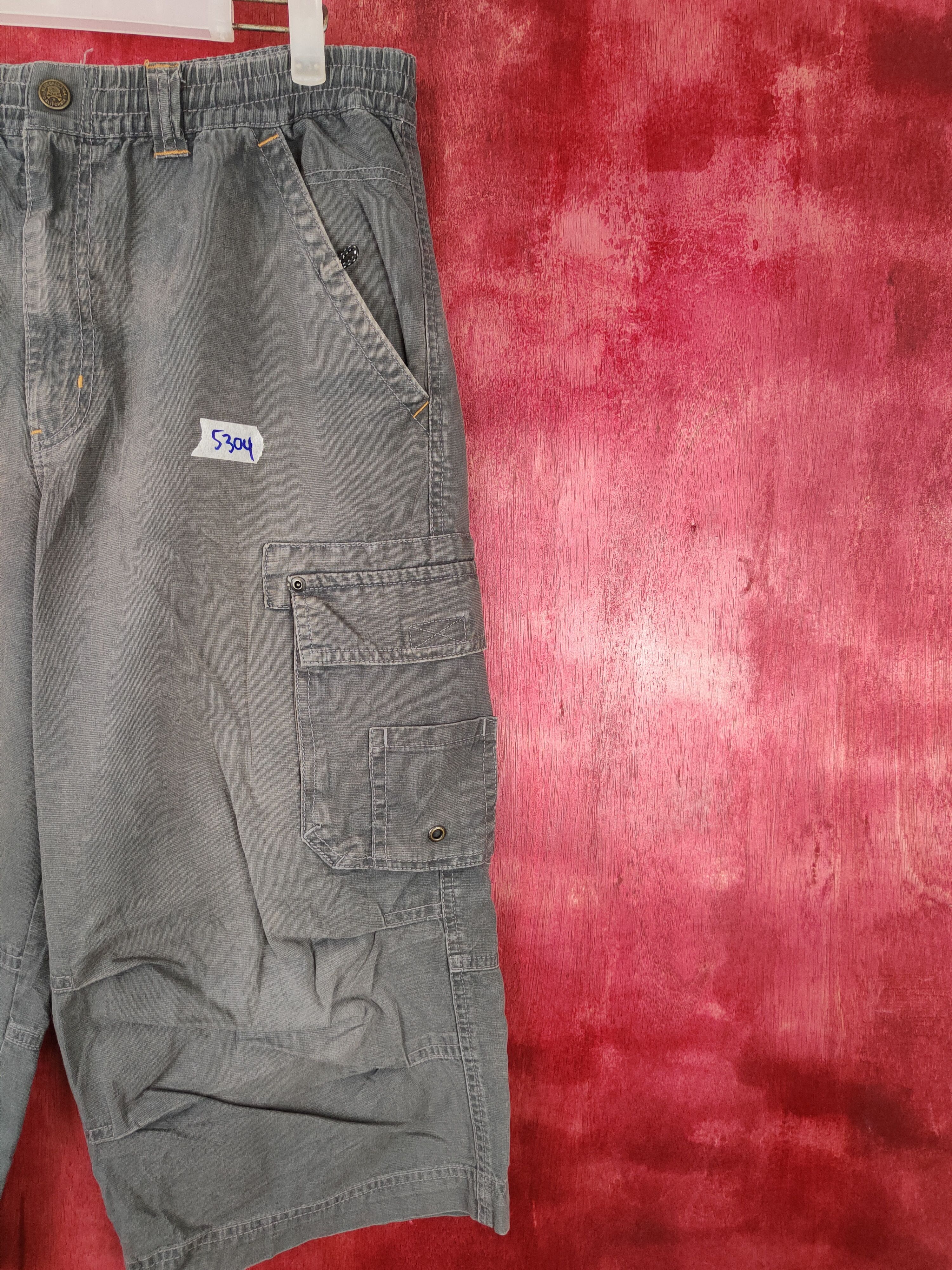 Japanese Brand Blue Cross skull Gray Multi Pocket Short Pants #5304 Size US 32 / EU 48 - 5 Thumbnail