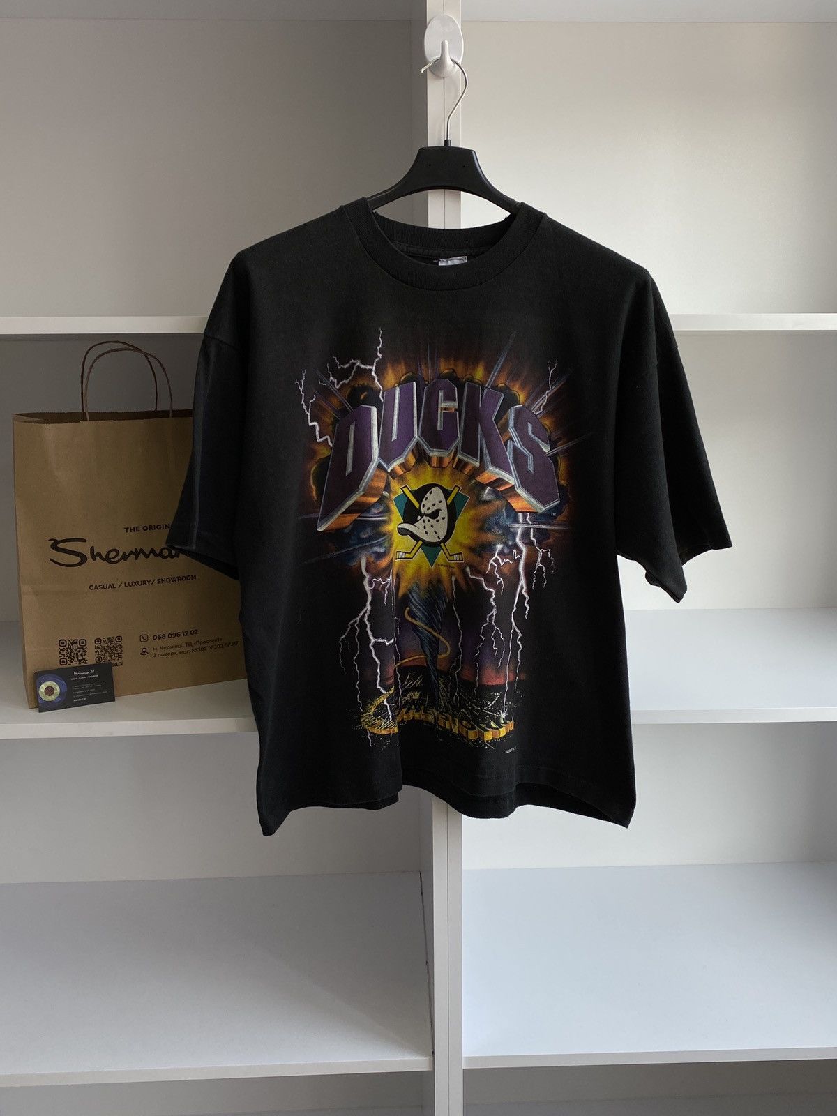 Vintage Rare Vintage Mighty Ducks Hockey T-Shirt Logo NHL 90s Shirt Size US XL / EU 56 / 4 - 2 Thumbnail