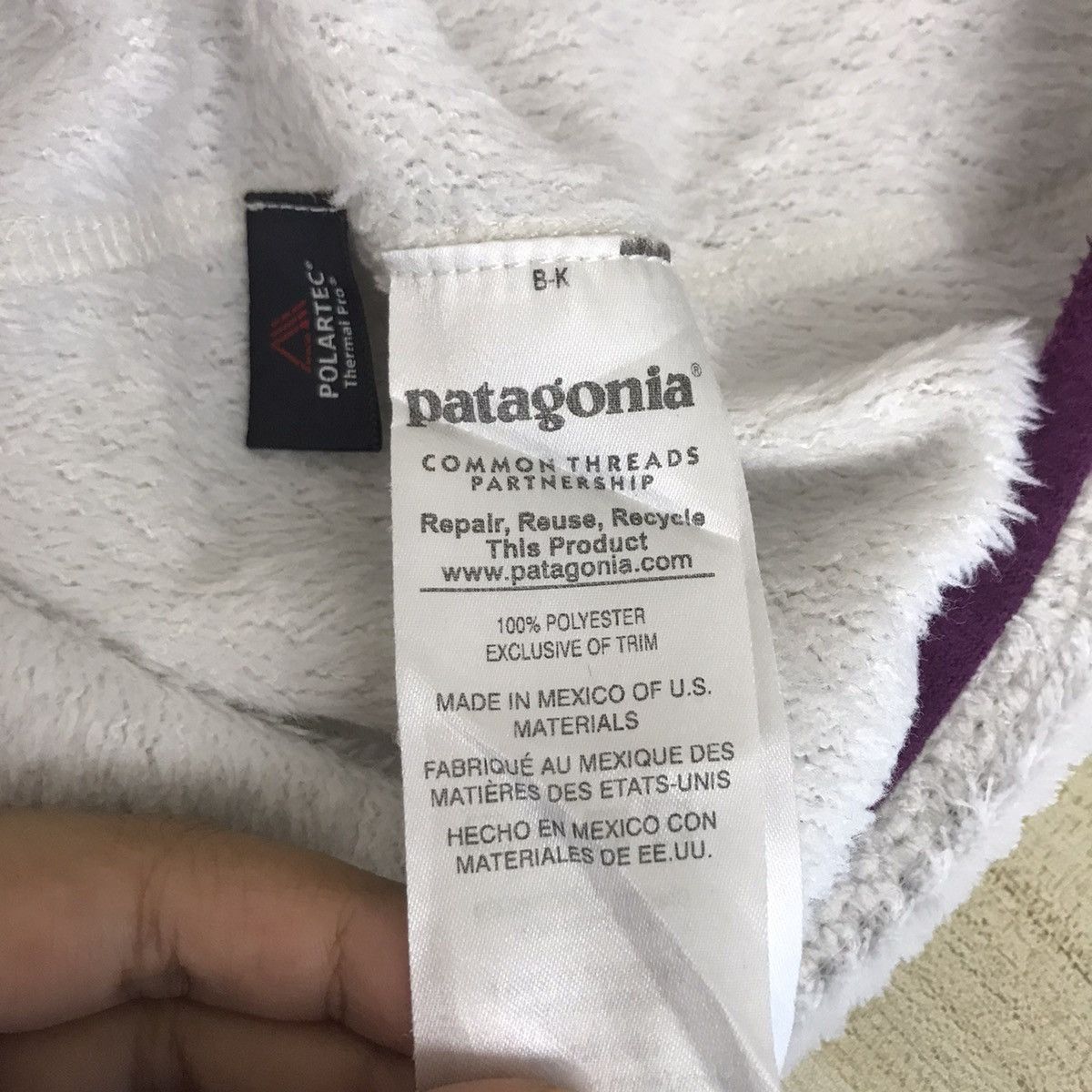 Patagonia Vintage PATAGONIA USA White Retro Sherpa Fleece Sweater Size US S / EU 44-46 / 1 - 5 Thumbnail