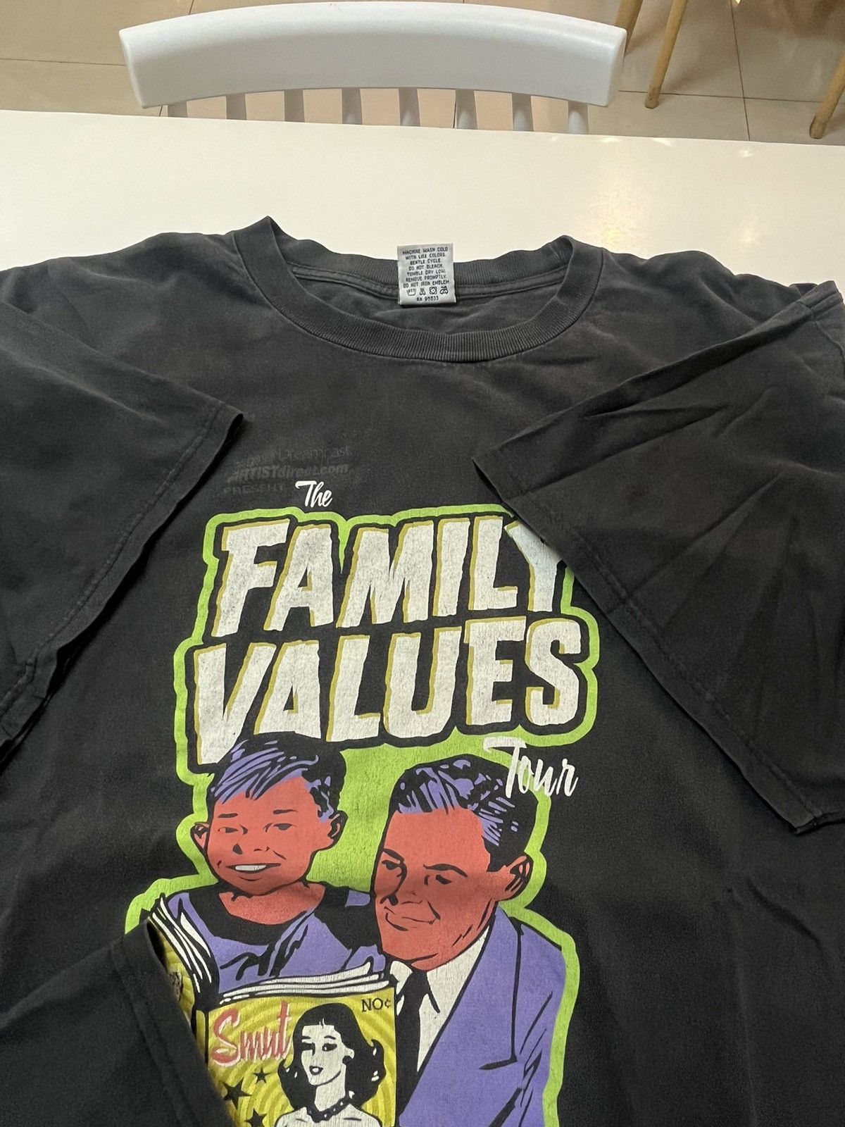 Band Tees Vintage The Family Values 1999 tour T-shirt Size US XL / EU 56 / 4 - 8 Thumbnail