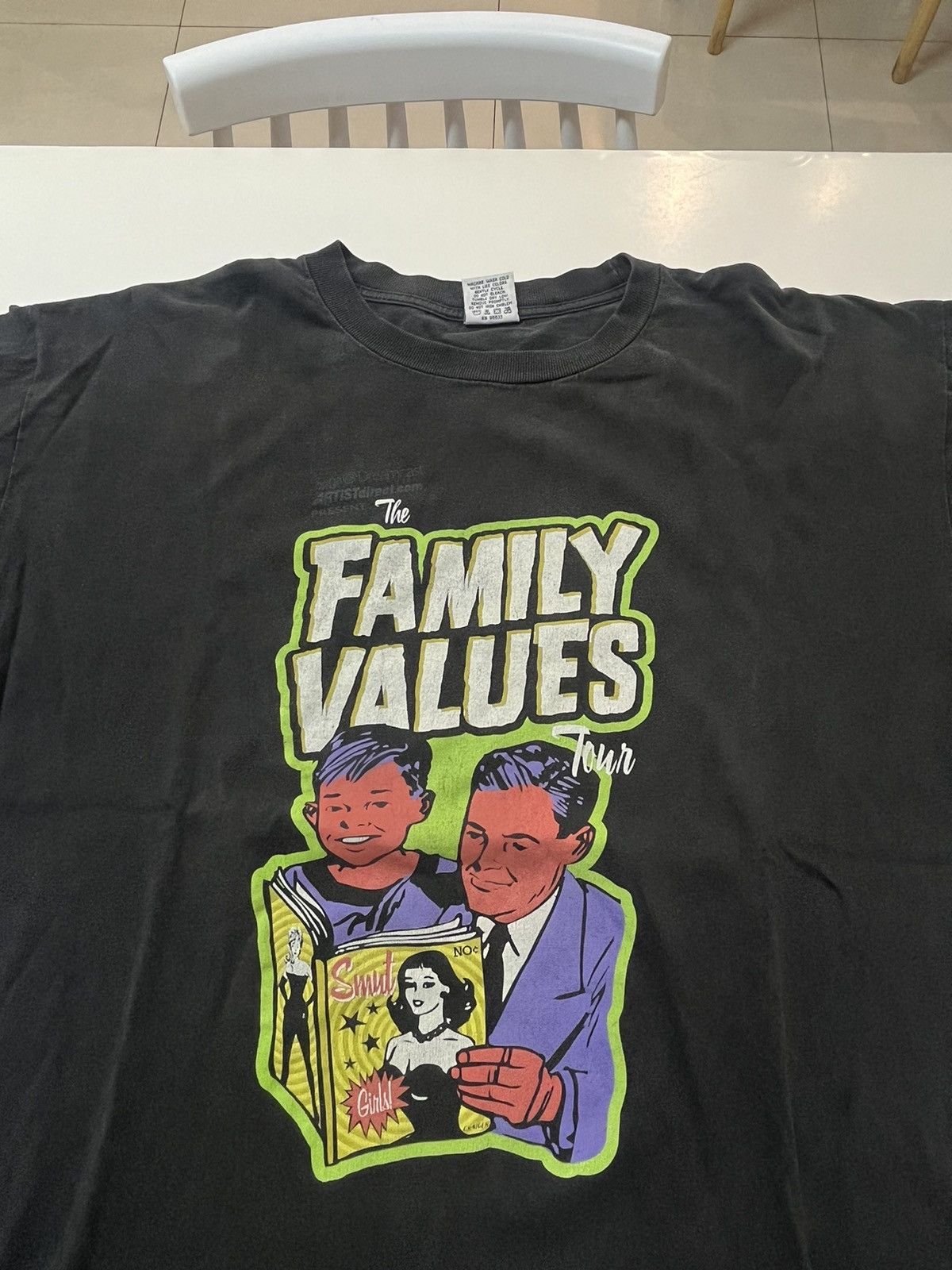 Band Tees Vintage The Family Values 1999 tour T-shirt Size US XL / EU 56 / 4 - 4 Thumbnail