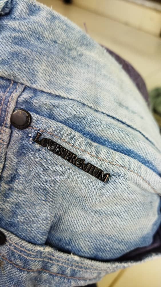 Levi's 🔥SHOUT OUT🔥SKINNY LEVIS DISTRESSED CUSTOM SHASHIKO Size US 32 / EU 48 - 3 Thumbnail