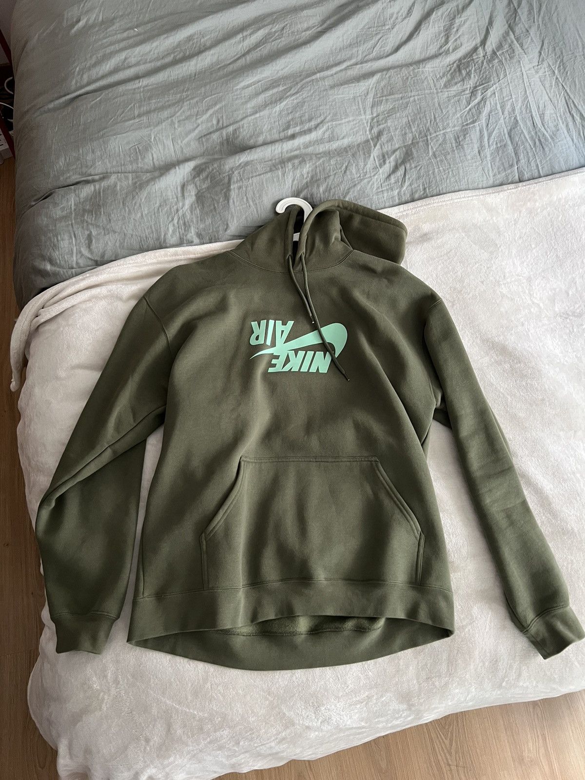 travis scott jordan olive hoodie