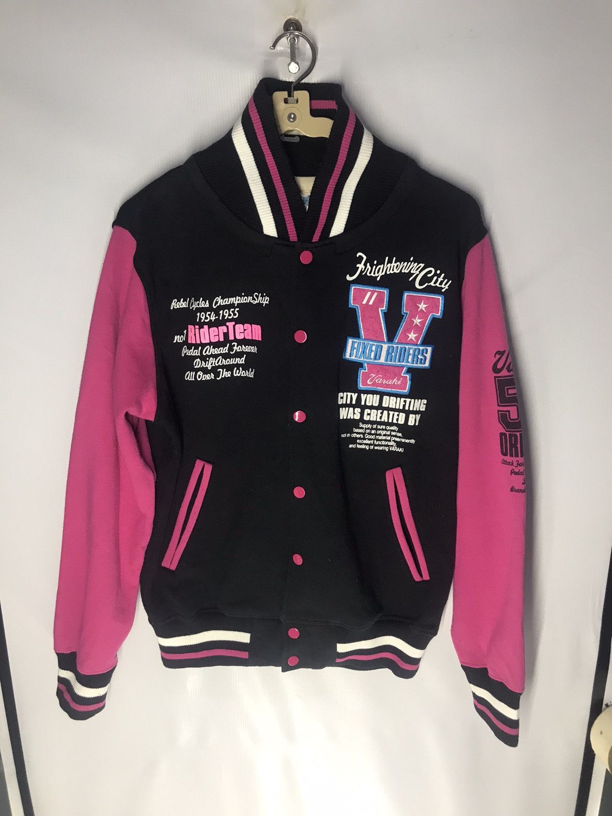 Japanese Brand Varsity Japanese brand Size US M / EU 48-50 / 2 - 6 Thumbnail