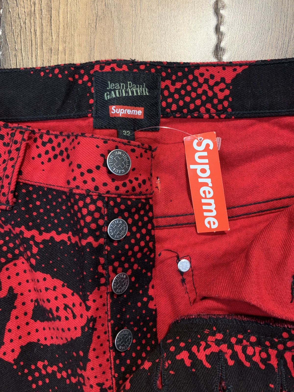 Jean Paul Gaultier × Supreme Supreme Jean Paul Gaultier Fuck Racism Jeans Red 32 Size US 32 / EU 48 - 11 Thumbnail