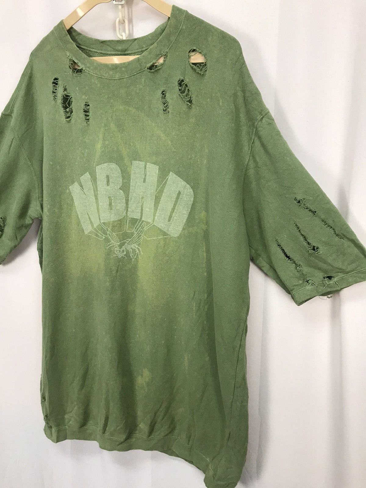 Neighborhood 🔥BEST OFFER 🔥Neighborhood shortsleeve sweatshirt distressed Size US XL / EU 56 / 4 - 6 Thumbnail