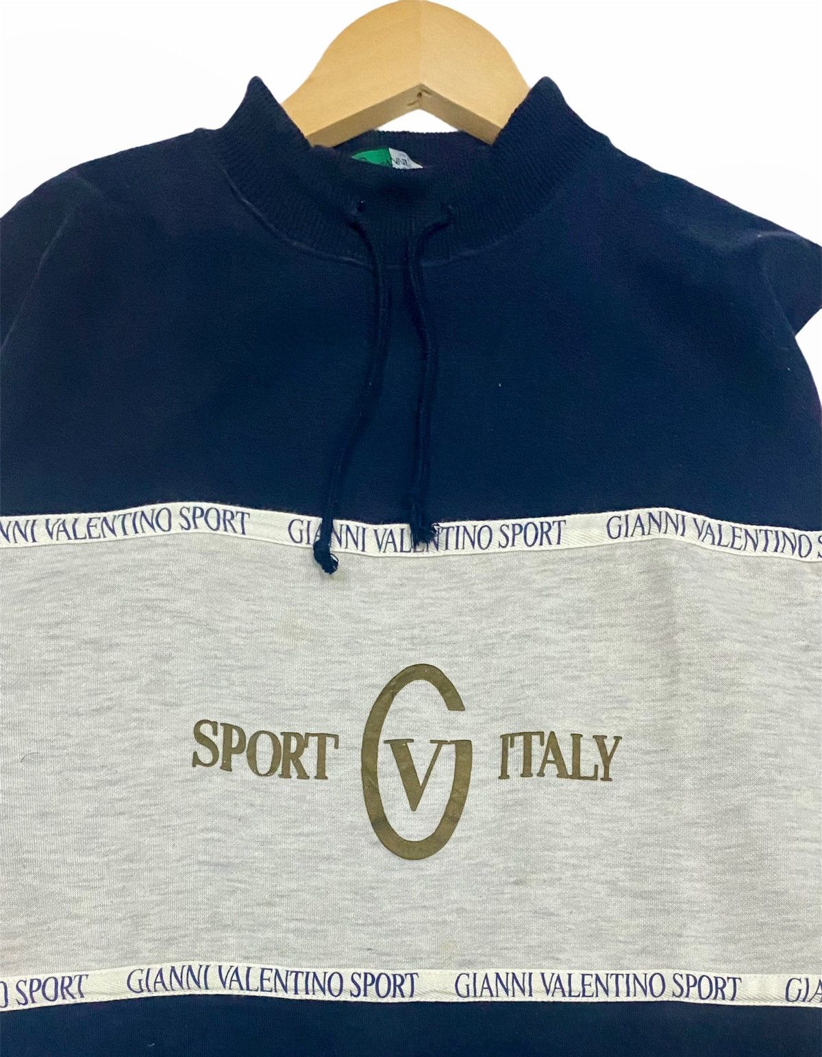 Gianni Valentino × Valentino VTG GIANNI VALENTINO ITLY SPORT SPELOUT BIG LOGO SWEATSHIRT Size US M / EU 48-50 / 2 - 3 Thumbnail