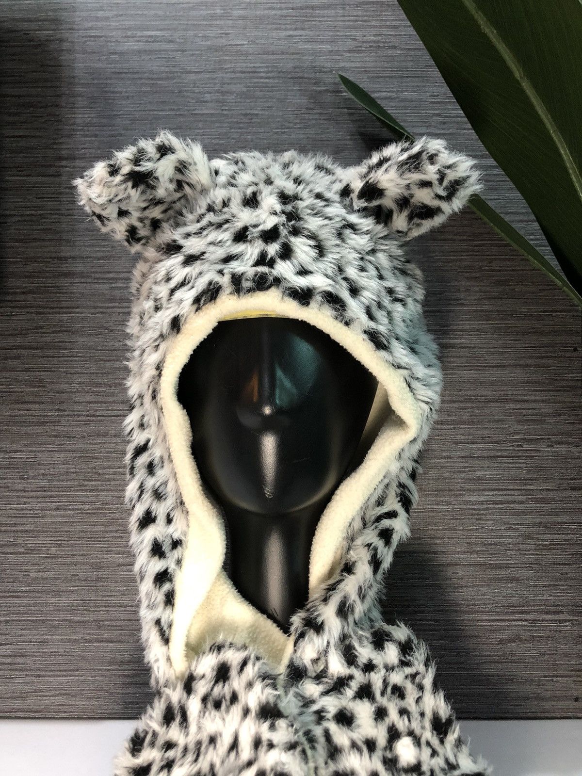 Vintage Snow Leopards Minky Belaro Hat Cap Size ONE SIZE - 1 Thumbnail